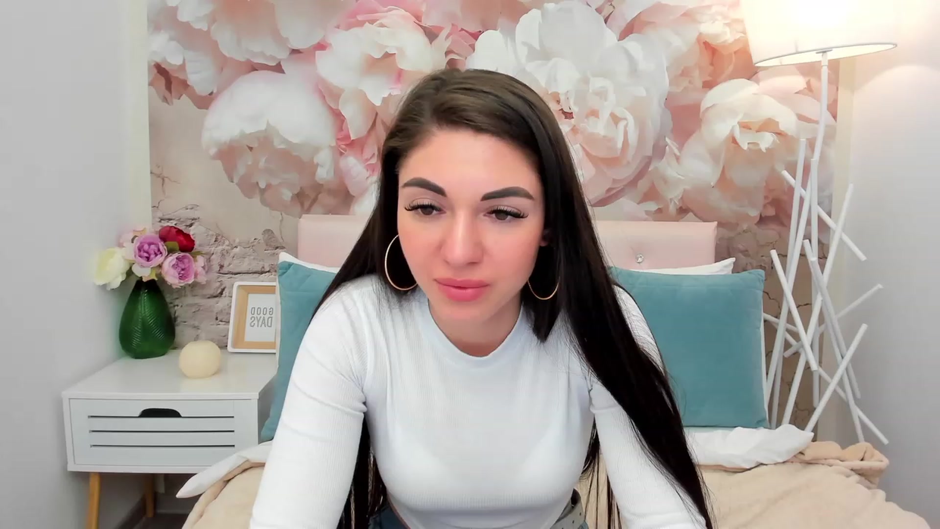 Gallery image thumbnail from AnnaHix's myfreecams stream on, 05/13/2023, 17:33 image 1 of 20