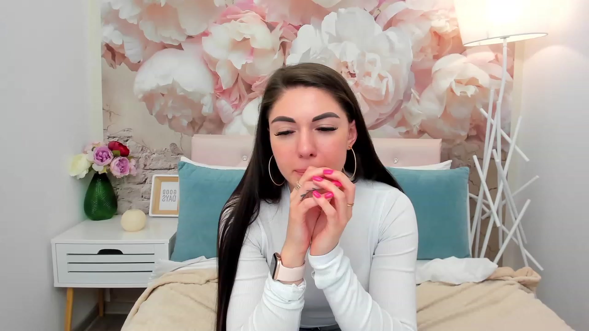 Gallery image thumbnail from AnnaHix's myfreecams stream on, 05/13/2023, 17:33 image 18 of 20