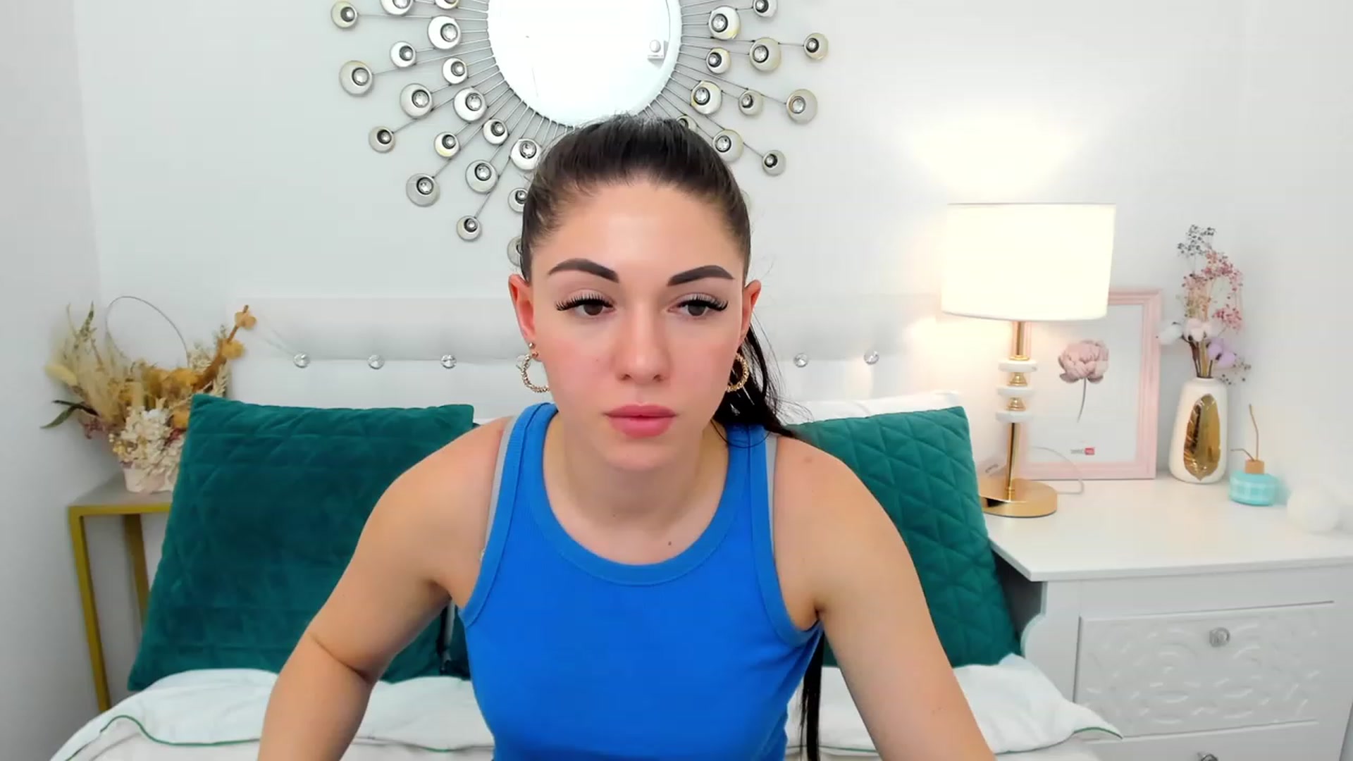 Gallery image thumbnail from AnnaHix's myfreecams stream on, 05/14/2023, 16:05 image 11 of 20