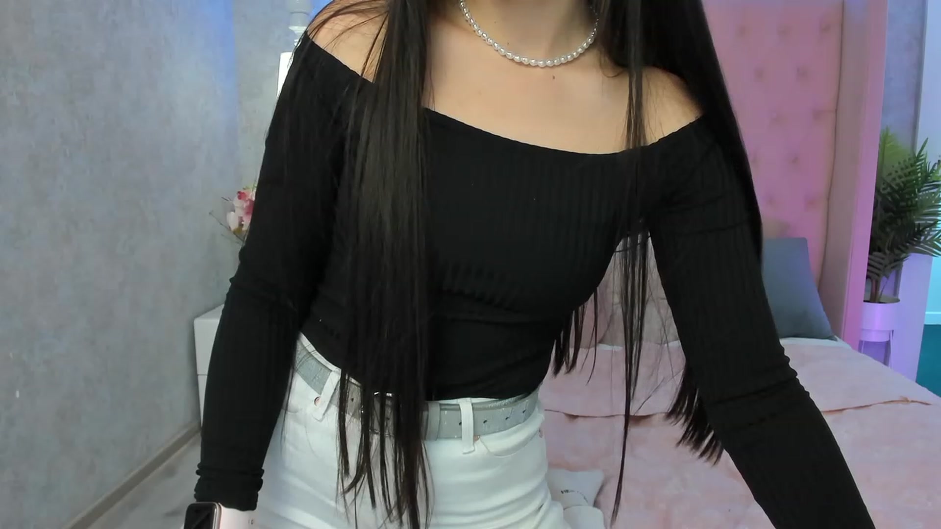 Gallery image thumbnail from AnnaHix's myfreecams stream on, 05/15/2023, 12:03 image 18 of 20