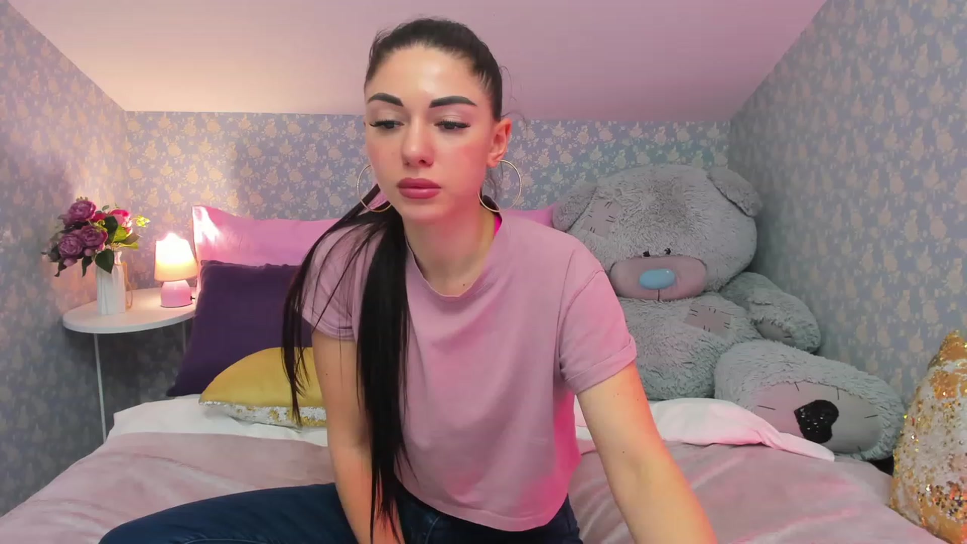 Gallery image thumbnail from AnnaHix's myfreecams stream on, 05/18/2023, 18:52 image 3 of 20