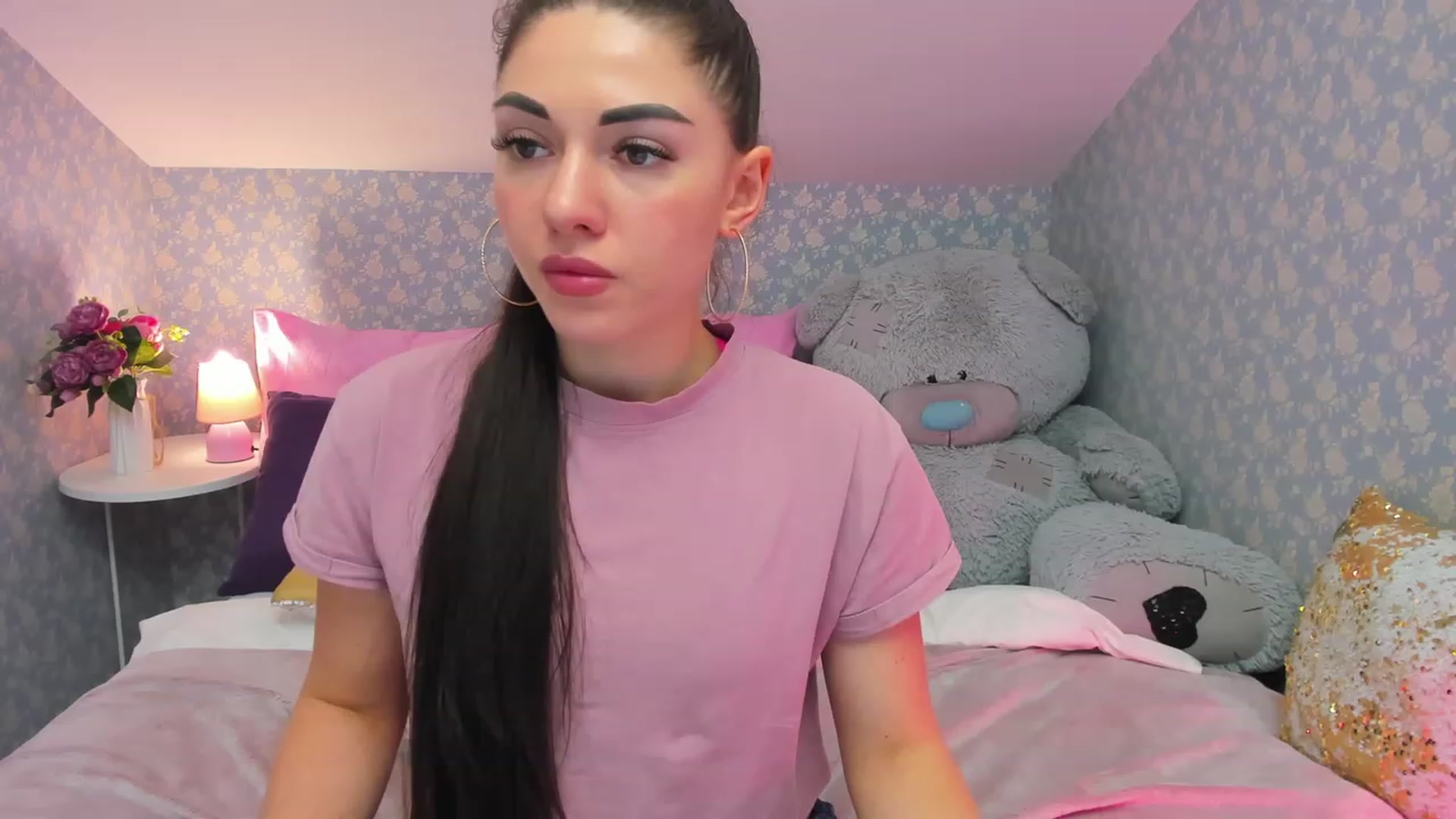 Gallery image thumbnail from AnnaHix's myfreecams stream on, 05/18/2023, 18:52 image 17 of 20