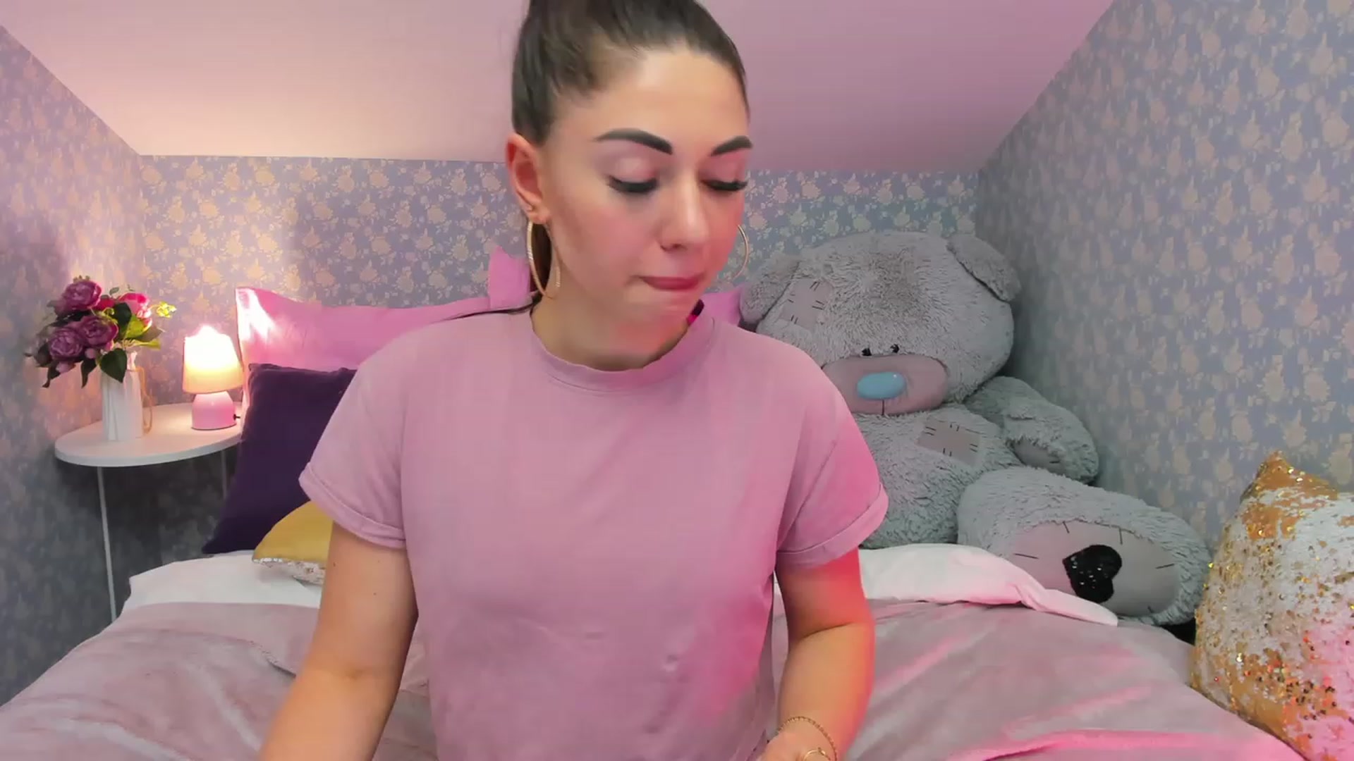 Gallery image thumbnail from AnnaHix's myfreecams stream on, 05/18/2023, 18:52 image 19 of 20