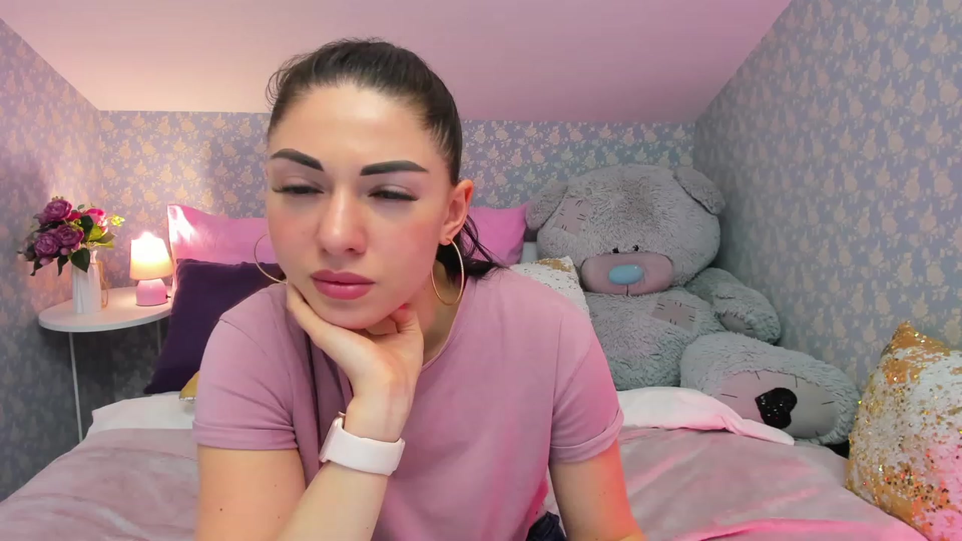 Gallery image thumbnail from AnnaHix's myfreecams stream on, 05/18/2023, 18:52 image 13 of 20