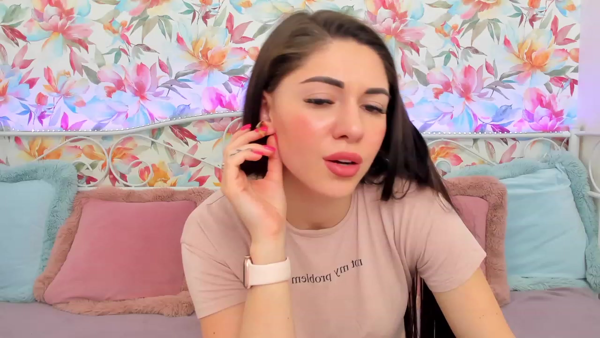 Gallery image thumbnail from AnnaHix's myfreecams stream on, 05/19/2023, 10:02 image 11 of 20