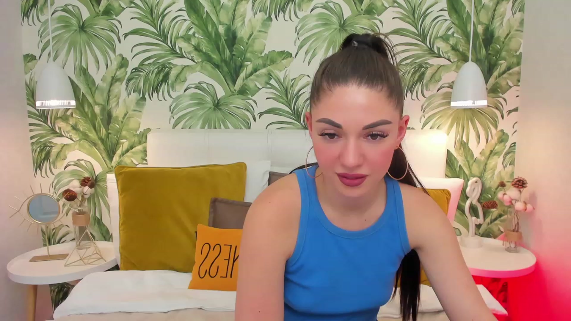Gallery image thumbnail from AnnaHix's myfreecams stream on, 05/20/2023, 13:14 image 7 of 20