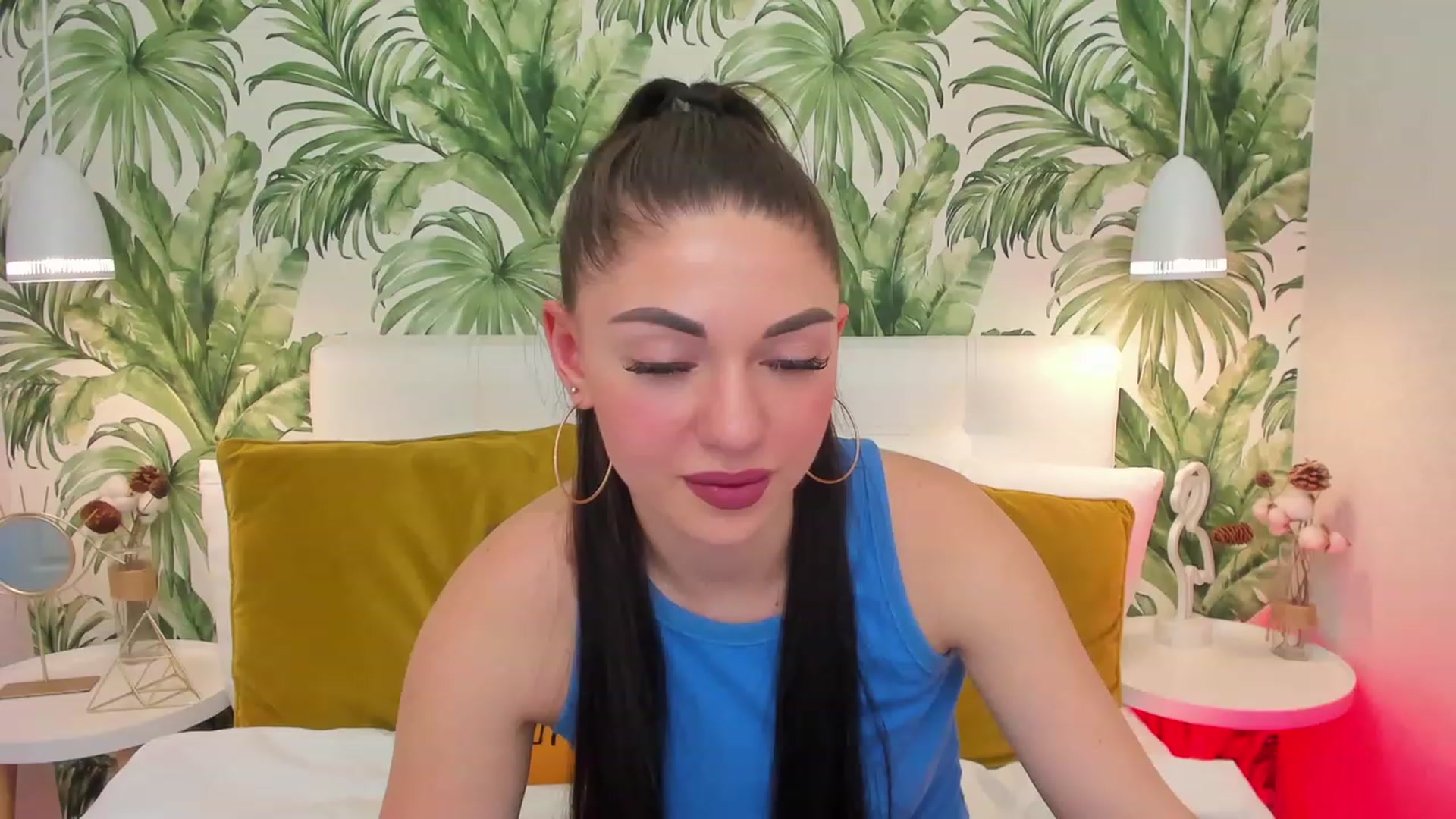 Gallery image thumbnail from AnnaHix's myfreecams stream on, 05/20/2023, 13:14 image 17 of 20