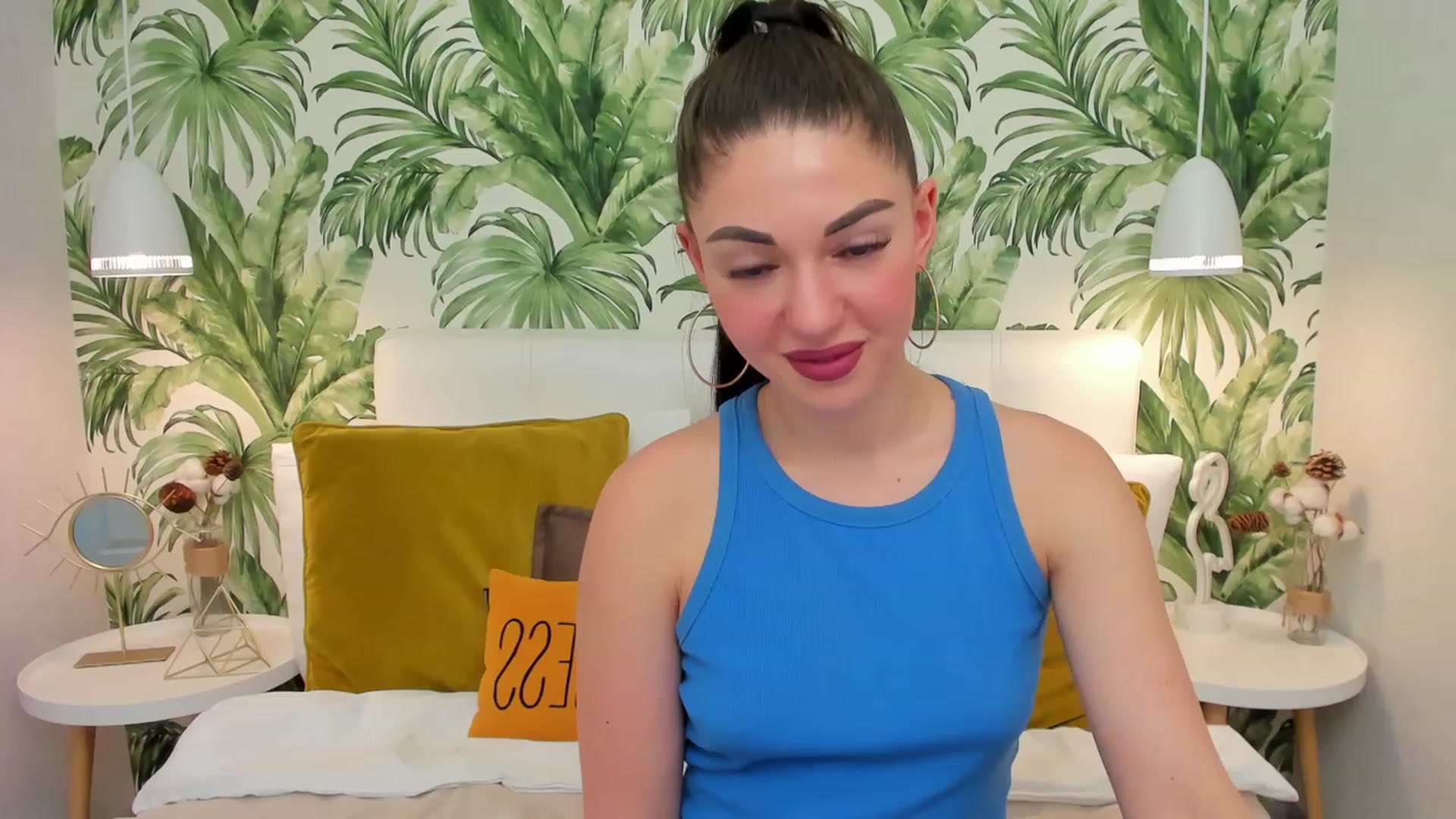 Gallery image thumbnail from AnnaHix's myfreecams stream on, 05/20/2023, 13:14 image 5 of 20