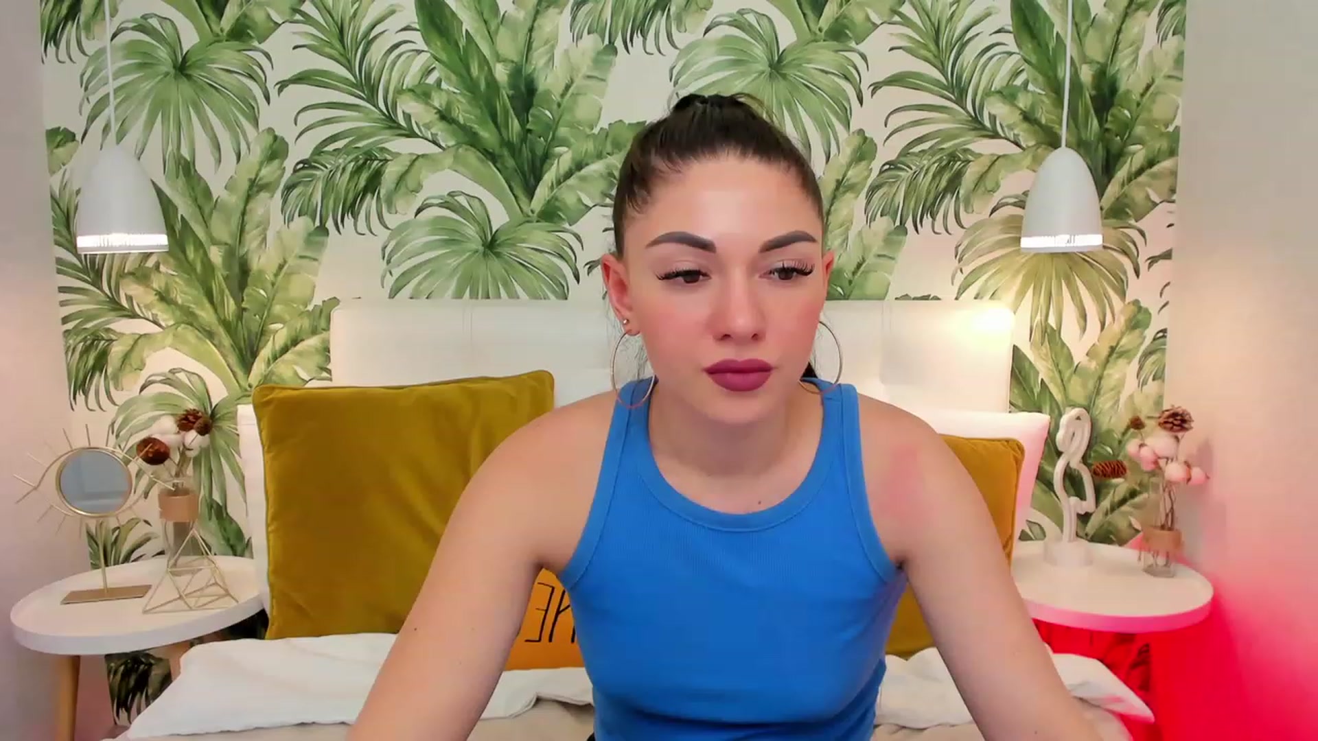 Gallery image thumbnail from AnnaHix's myfreecams stream on, 05/20/2023, 15:14 image 13 of 20