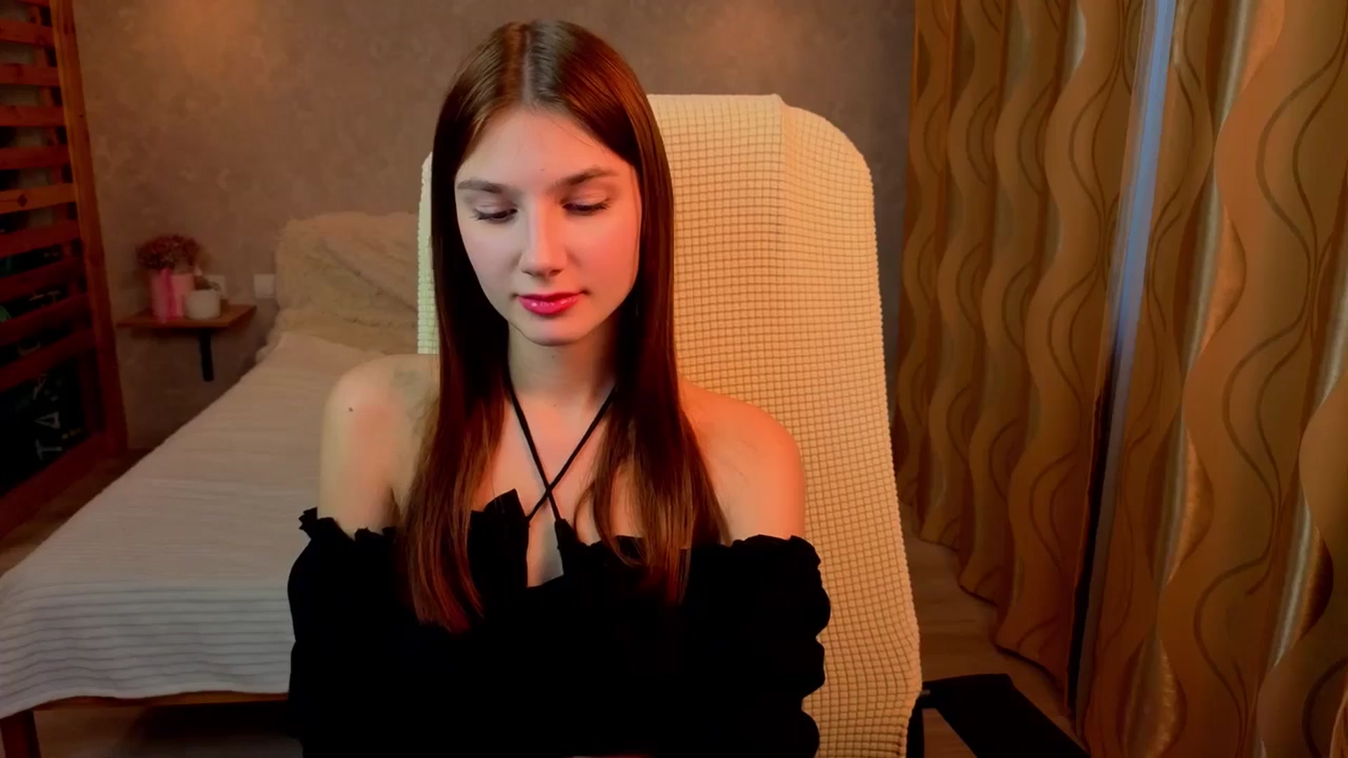 Gallery image thumbnail from AnnaHoney's myfreecams stream on, 11/28/2025, 04:28 image 8 of 20