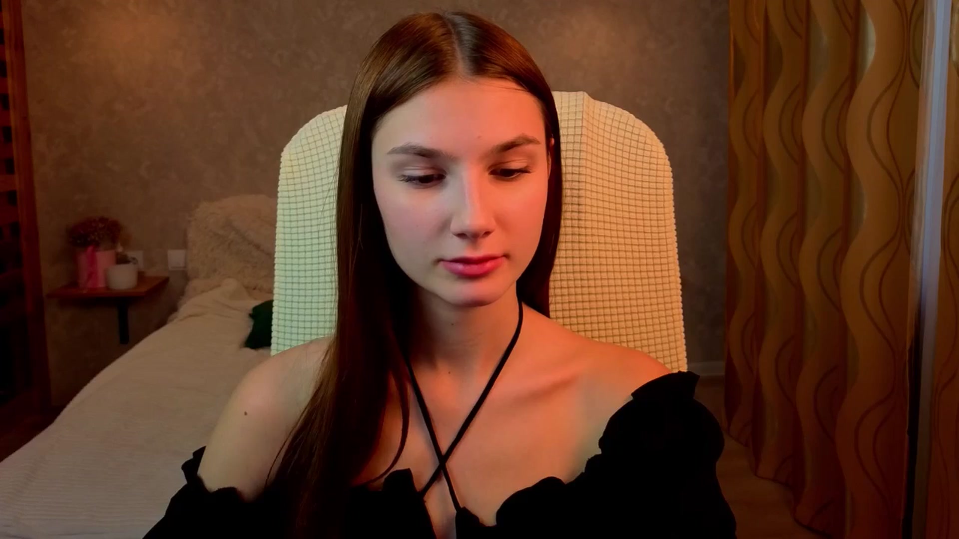 Gallery image thumbnail from AnnaHoney's myfreecams stream on, 11/28/2025, 05:59 image 5 of 20