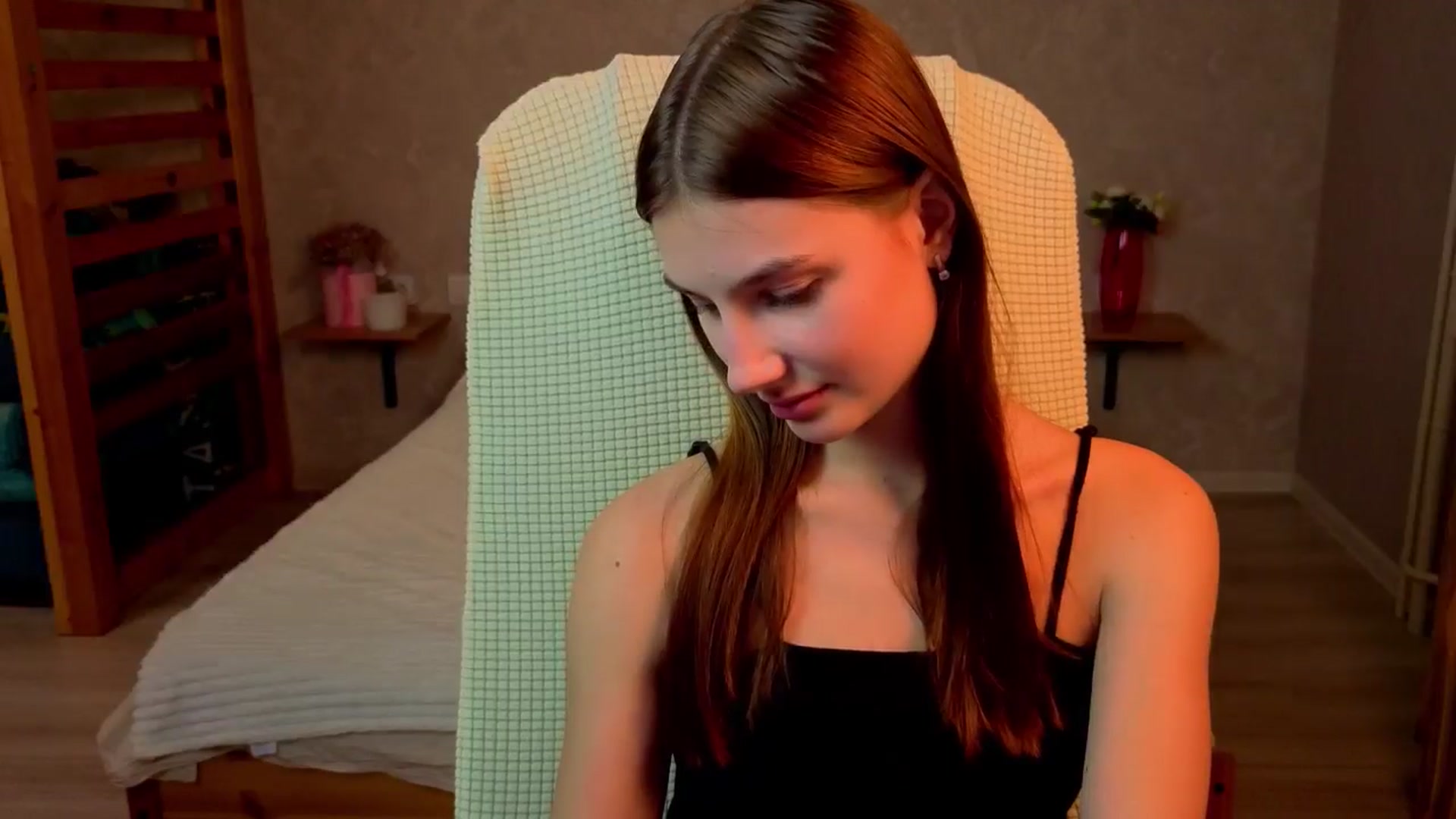 Gallery image thumbnail from AnnaHoney's myfreecams stream on, 11/30/2025, 09:12 image 16 of 20