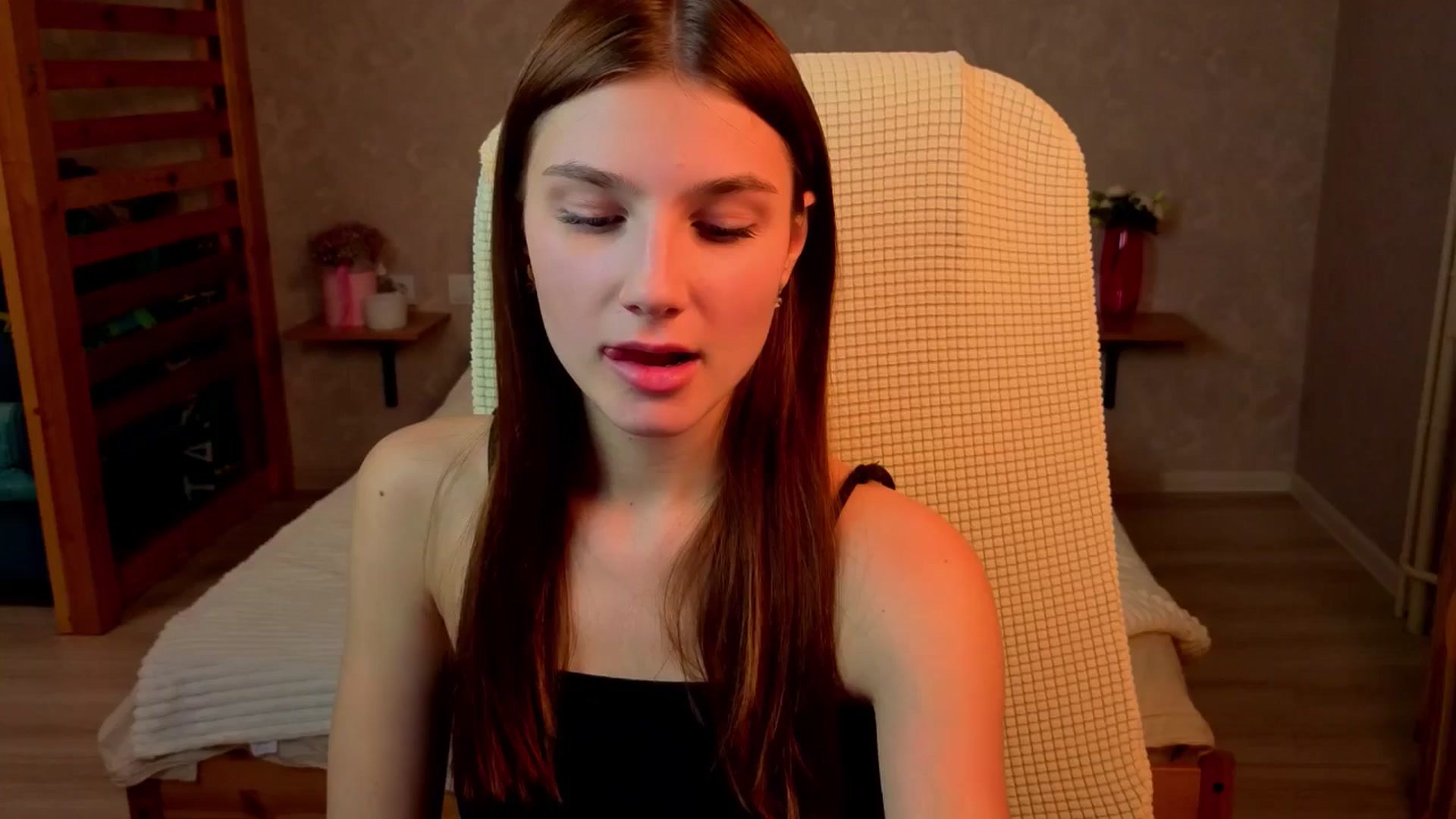 Gallery image thumbnail from AnnaHoney's myfreecams stream on, 11/30/2025, 09:12 image 17 of 20
