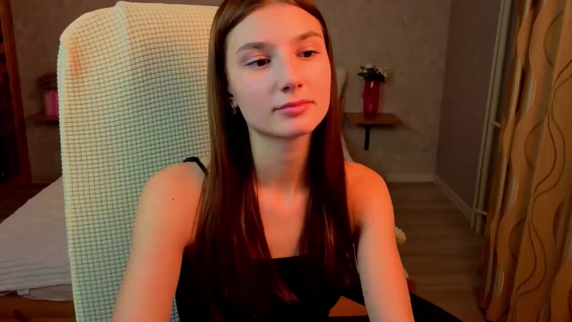 Gallery image thumbnail from AnnaHoney's myfreecams stream on, 11/30/2025, 09:12 image 6 of 20