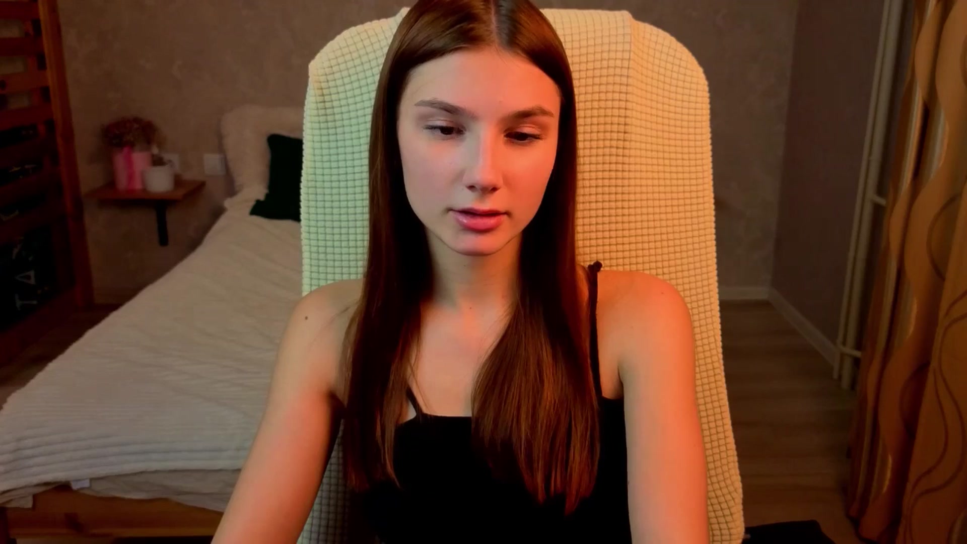 Gallery image thumbnail from AnnaHoney's myfreecams stream on, 11/30/2025, 09:12 image 2 of 20