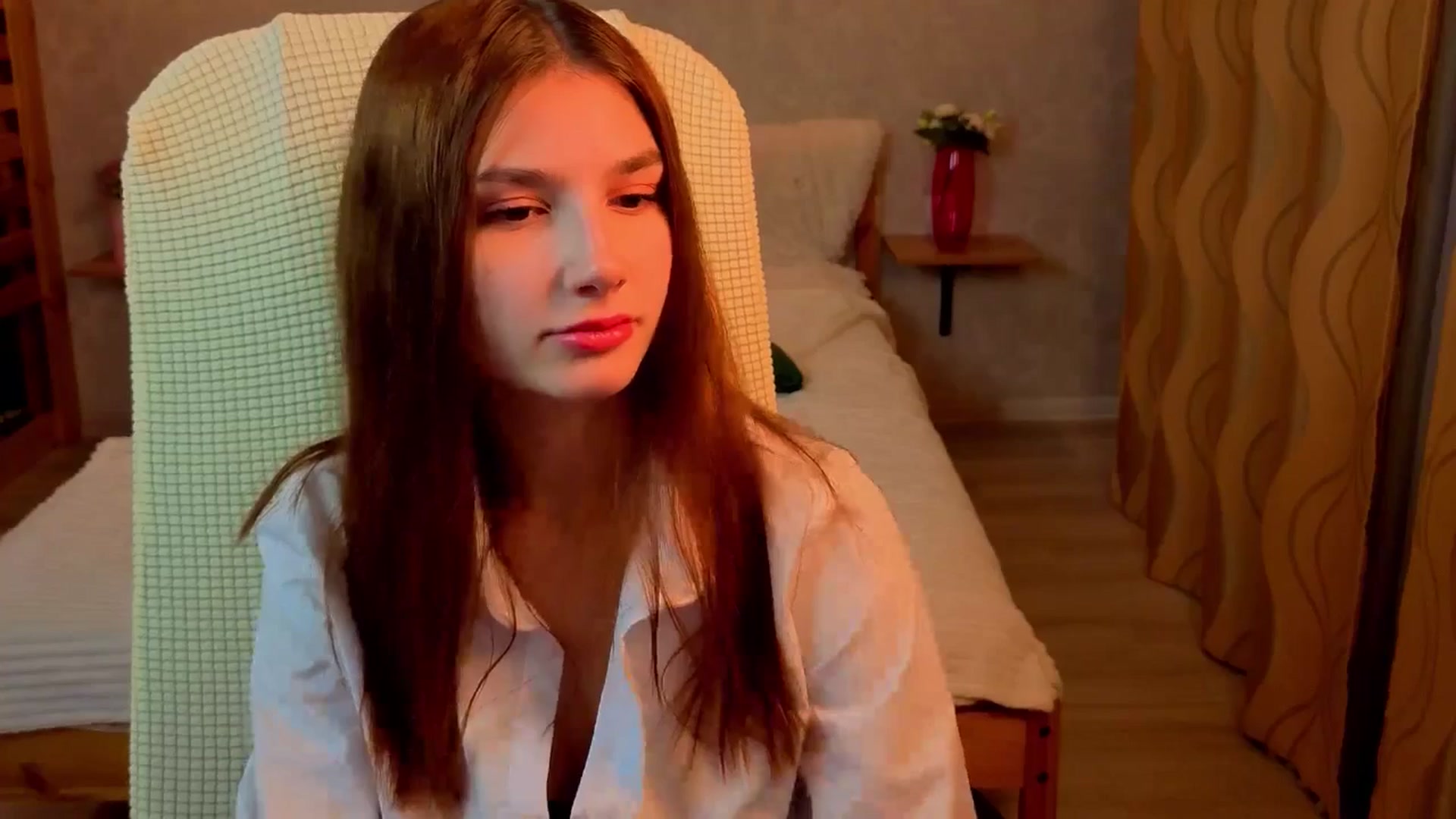 Gallery image thumbnail from AnnaHoney's myfreecams stream on, 12/04/2025, 02:41 image 3 of 20