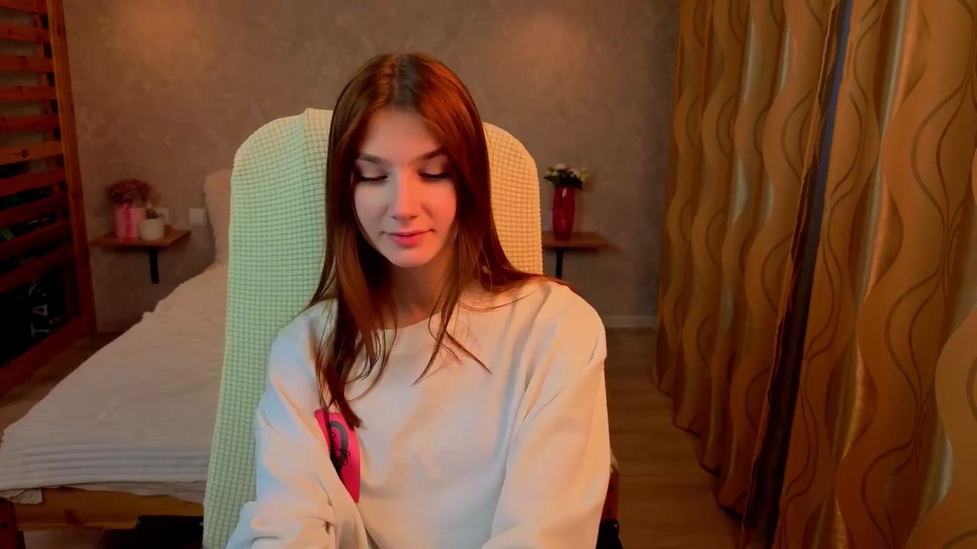 Gallery image thumbnail from AnnaHoney's myfreecams stream on, 12/05/2025, 07:06 image 3 of 20
