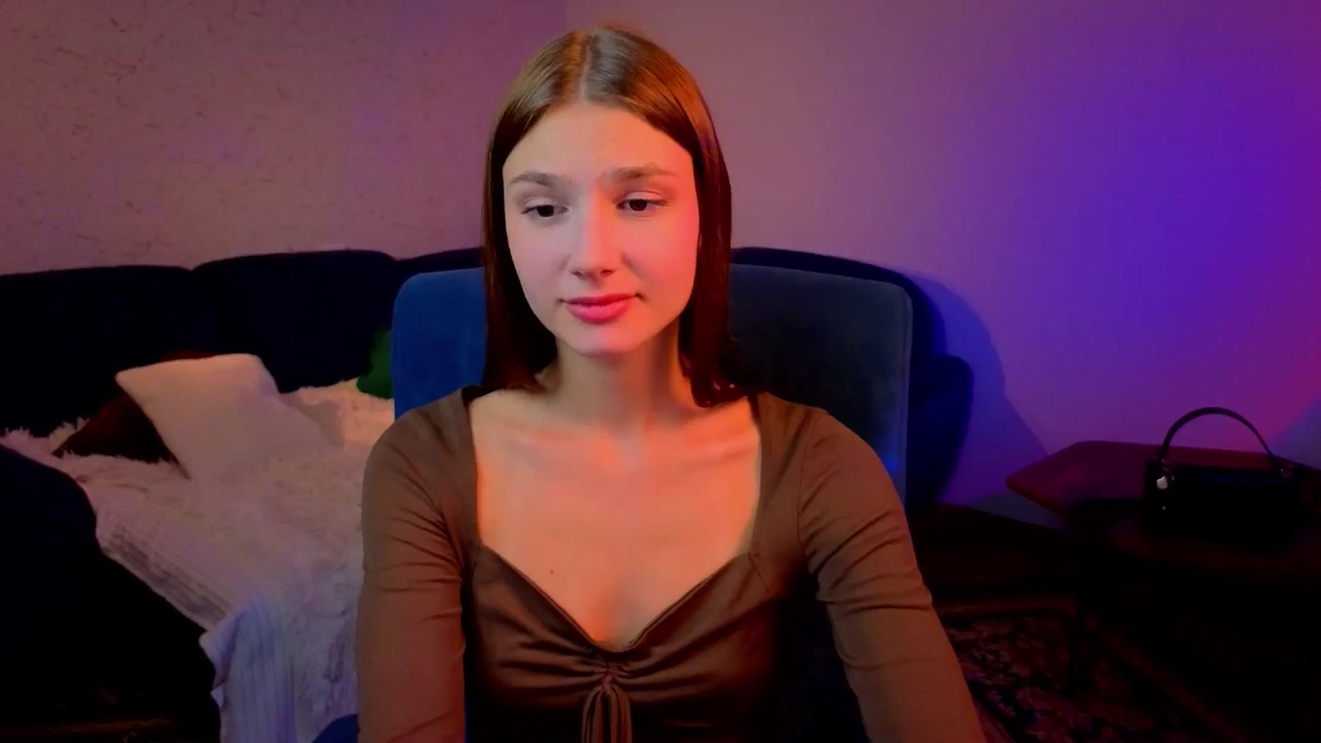 Gallery image thumbnail from AnnaHoney's myfreecams stream on, 12/20/2025, 10:10 image 19 of 20