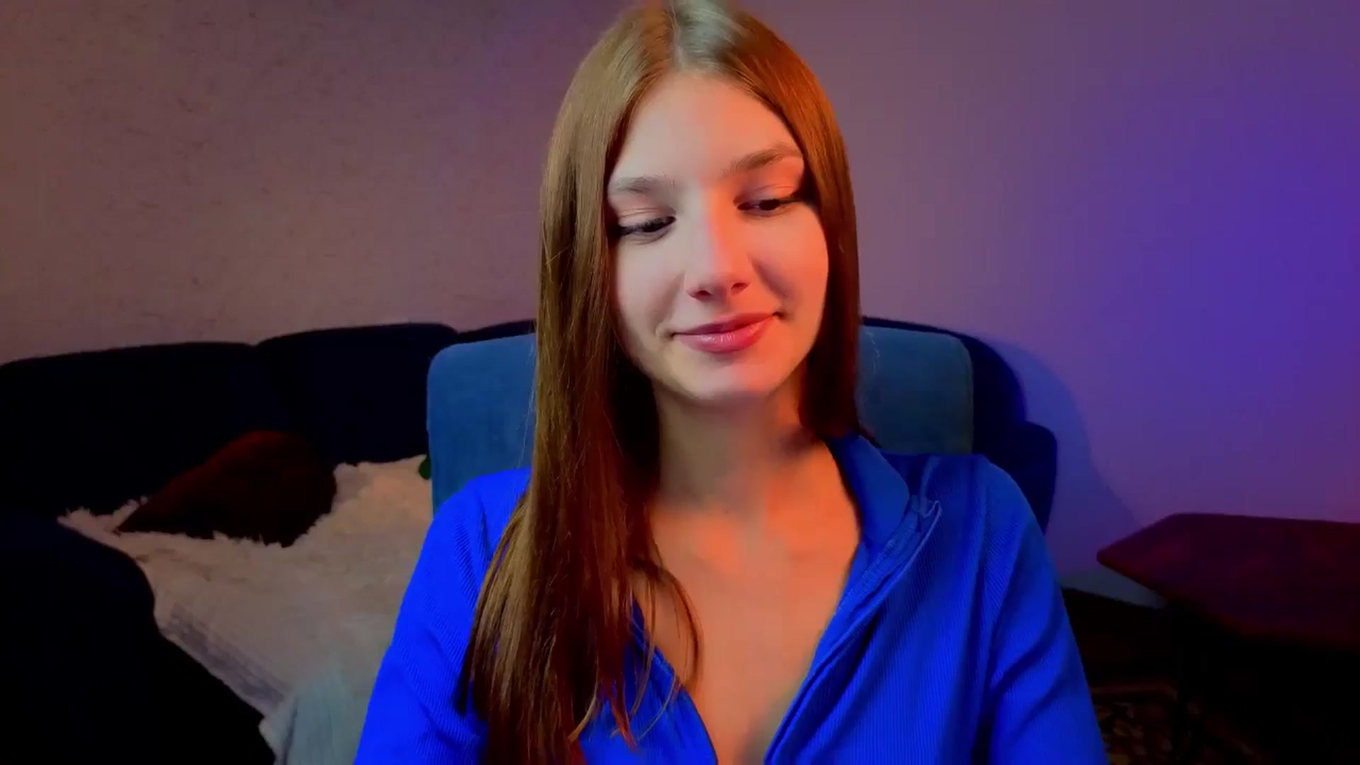 Gallery image thumbnail from AnnaHoney's myfreecams stream on, 12/22/2025, 03:53 image 7 of 20
