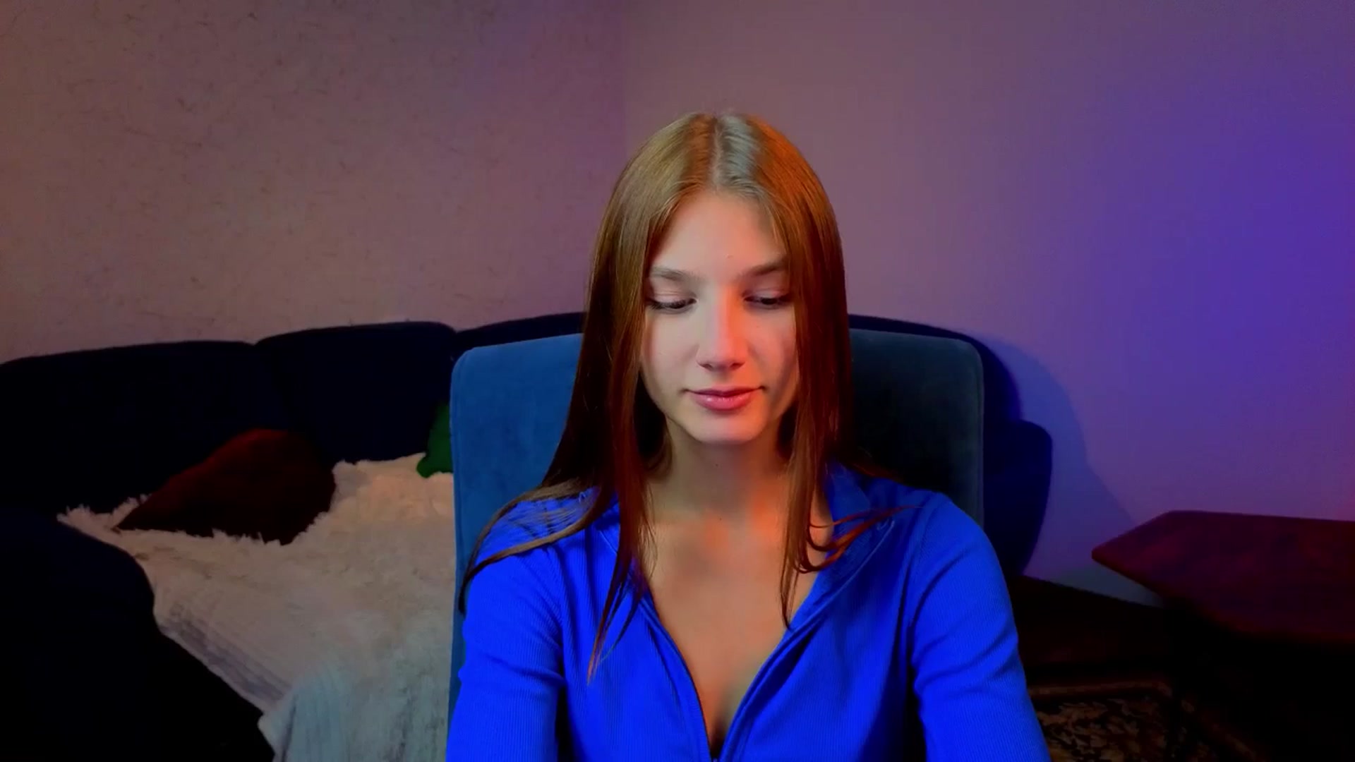 Gallery image thumbnail from AnnaHoney's myfreecams stream on, 12/22/2025, 03:53 image 14 of 20