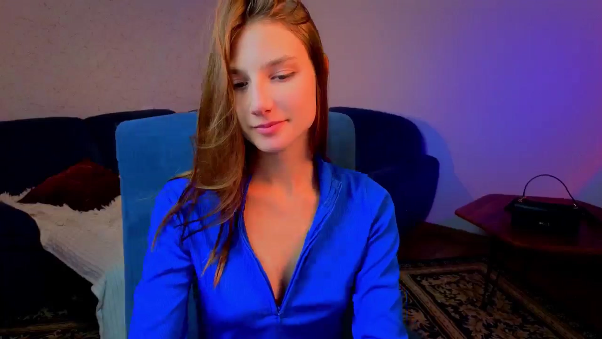 Gallery image thumbnail from AnnaHoney's myfreecams stream on, 12/22/2025, 05:23 image 4 of 20