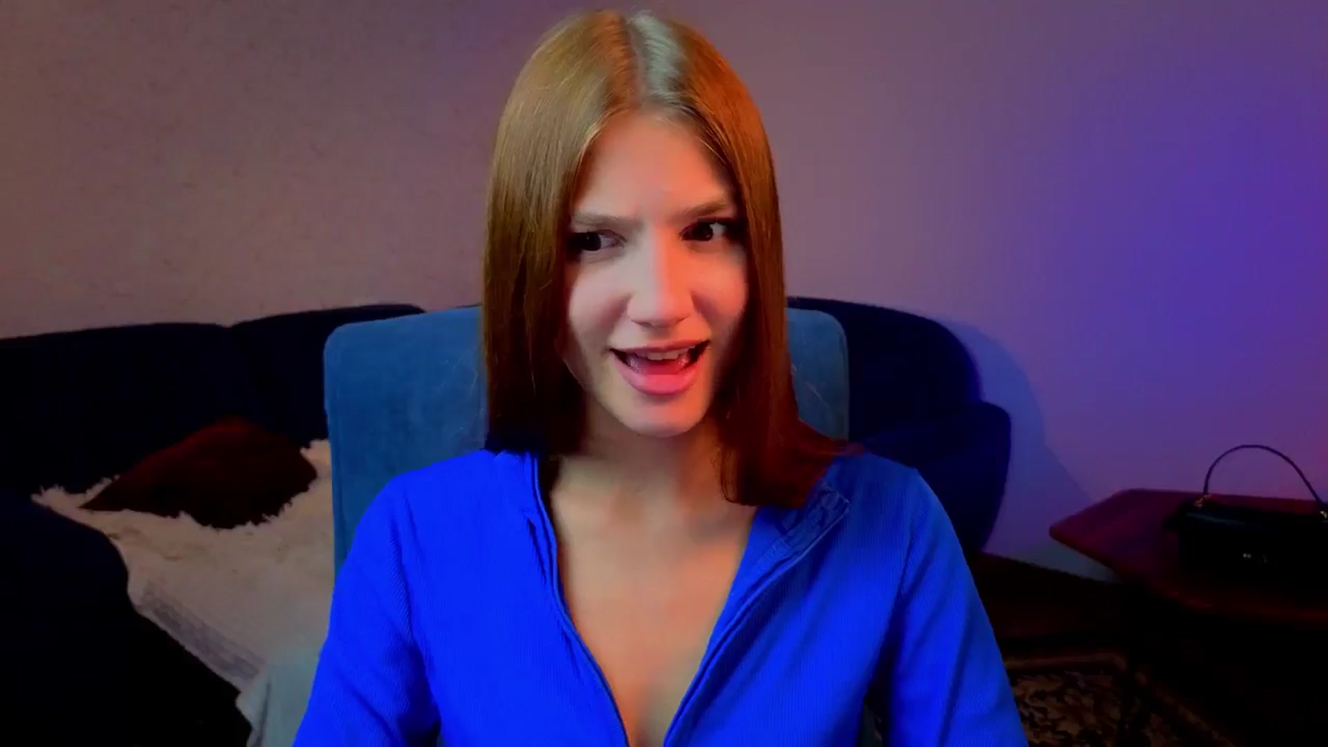 Gallery image thumbnail from AnnaHoney's myfreecams stream on, 12/22/2025, 05:23 image 11 of 20