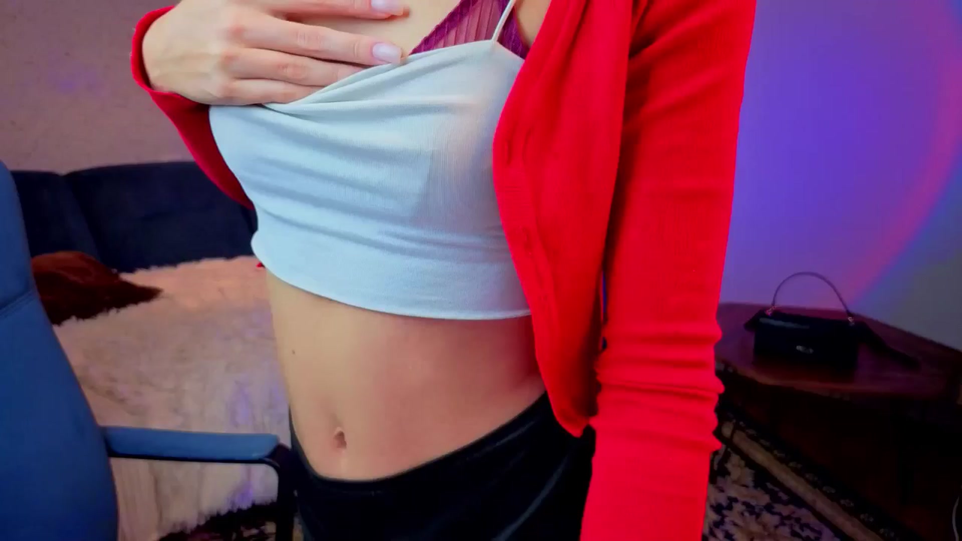 Gallery image thumbnail from AnnaHoney's myfreecams stream on, 12/22/2025, 10:19 image 2 of 20