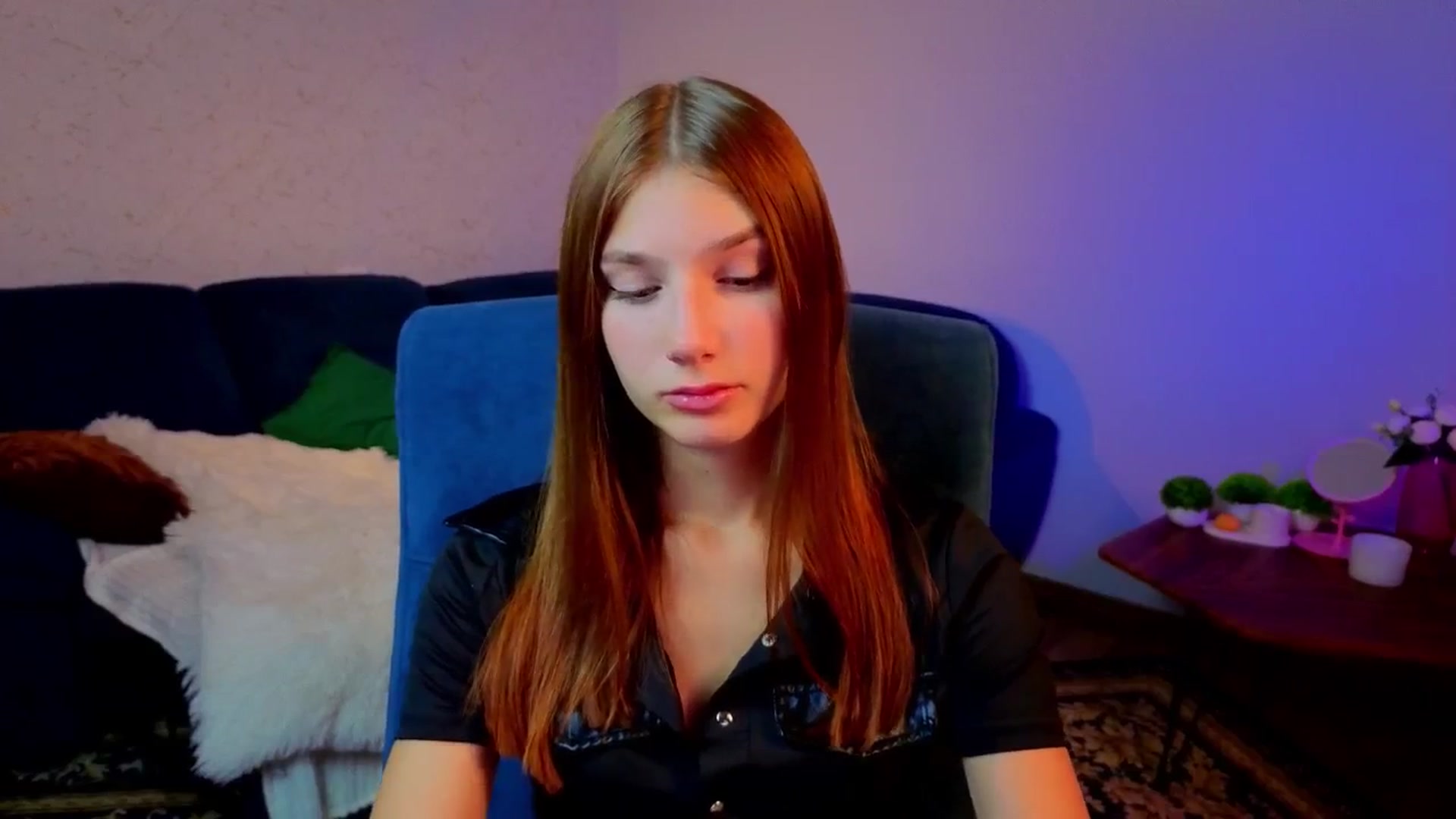 Gallery image thumbnail from AnnaHoney's myfreecams stream on, 12/26/2025, 03:27 image 4 of 20