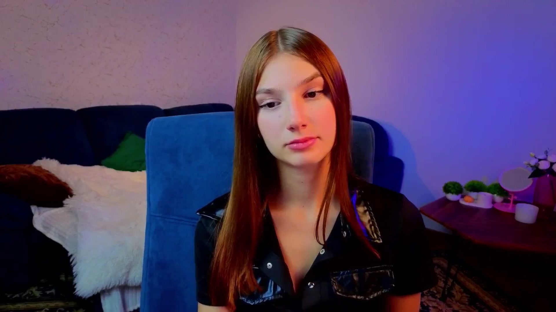 Gallery image thumbnail from AnnaHoney's myfreecams stream on, 12/26/2025, 03:27 image 11 of 20