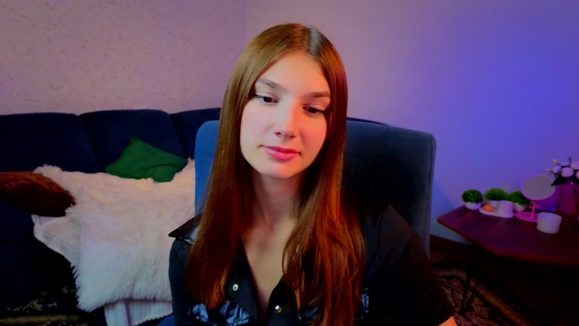 Gallery image thumbnail from AnnaHoney's myfreecams stream on, 12/26/2025, 03:27 image 15 of 20