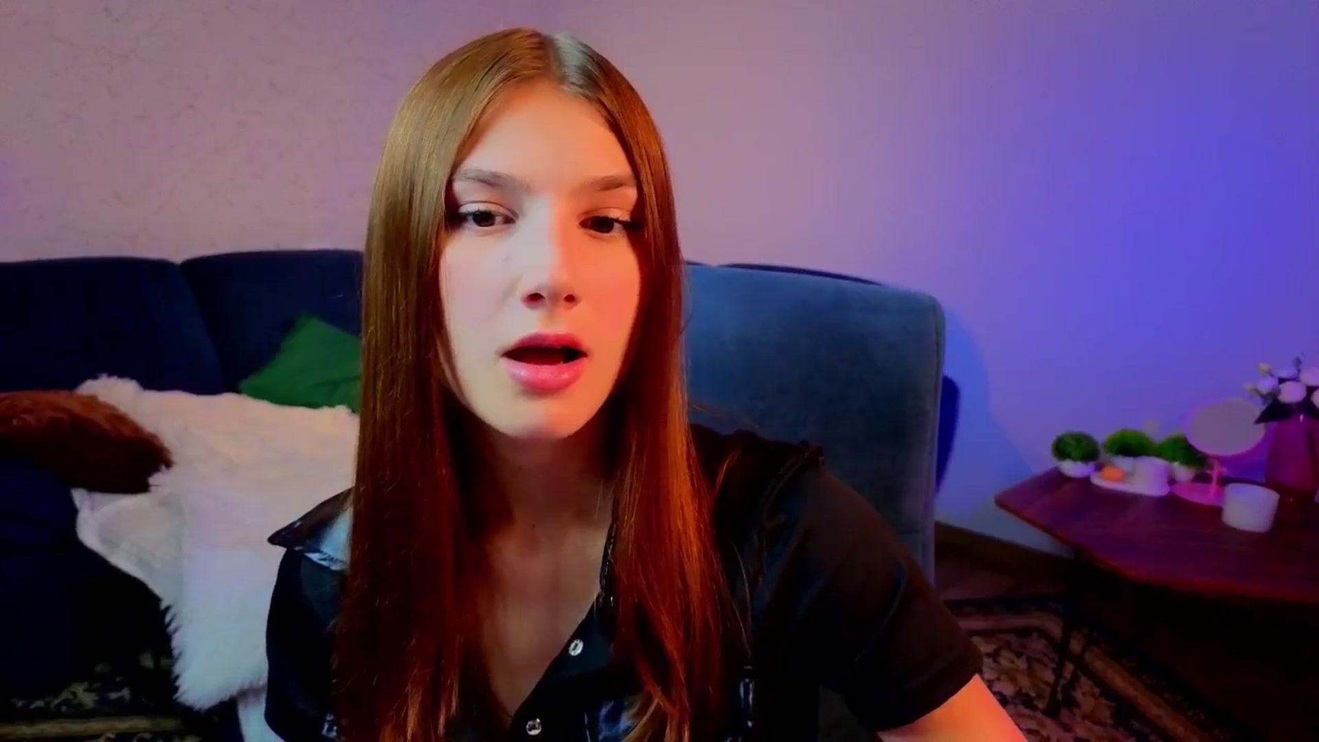 Gallery image thumbnail from AnnaHoney's myfreecams stream on, 12/26/2025, 03:27 image 8 of 20