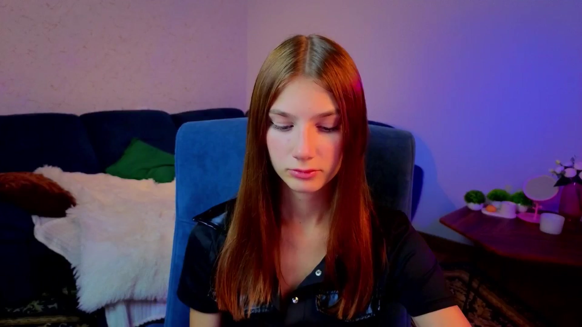 Gallery image thumbnail from AnnaHoney's myfreecams stream on, 12/26/2025, 03:27 image 5 of 20