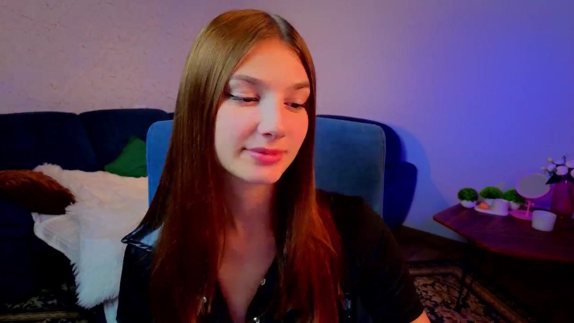 Gallery image thumbnail from AnnaHoney's myfreecams stream on, 12/26/2025, 03:27 image 14 of 20