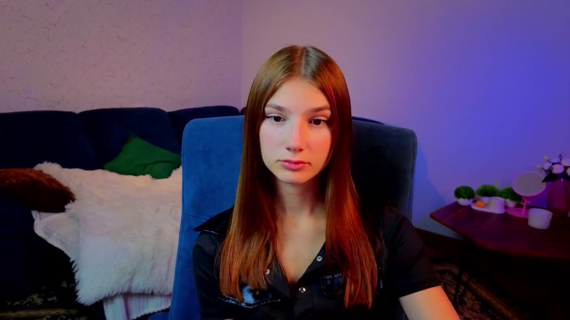 Gallery image thumbnail from AnnaHoney's myfreecams stream on, 12/26/2025, 03:27 image 2 of 20