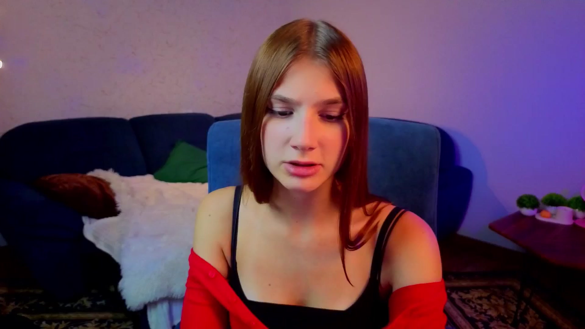 Gallery image thumbnail from AnnaHoney's myfreecams stream on, 12/26/2025, 08:10 image 1 of 20