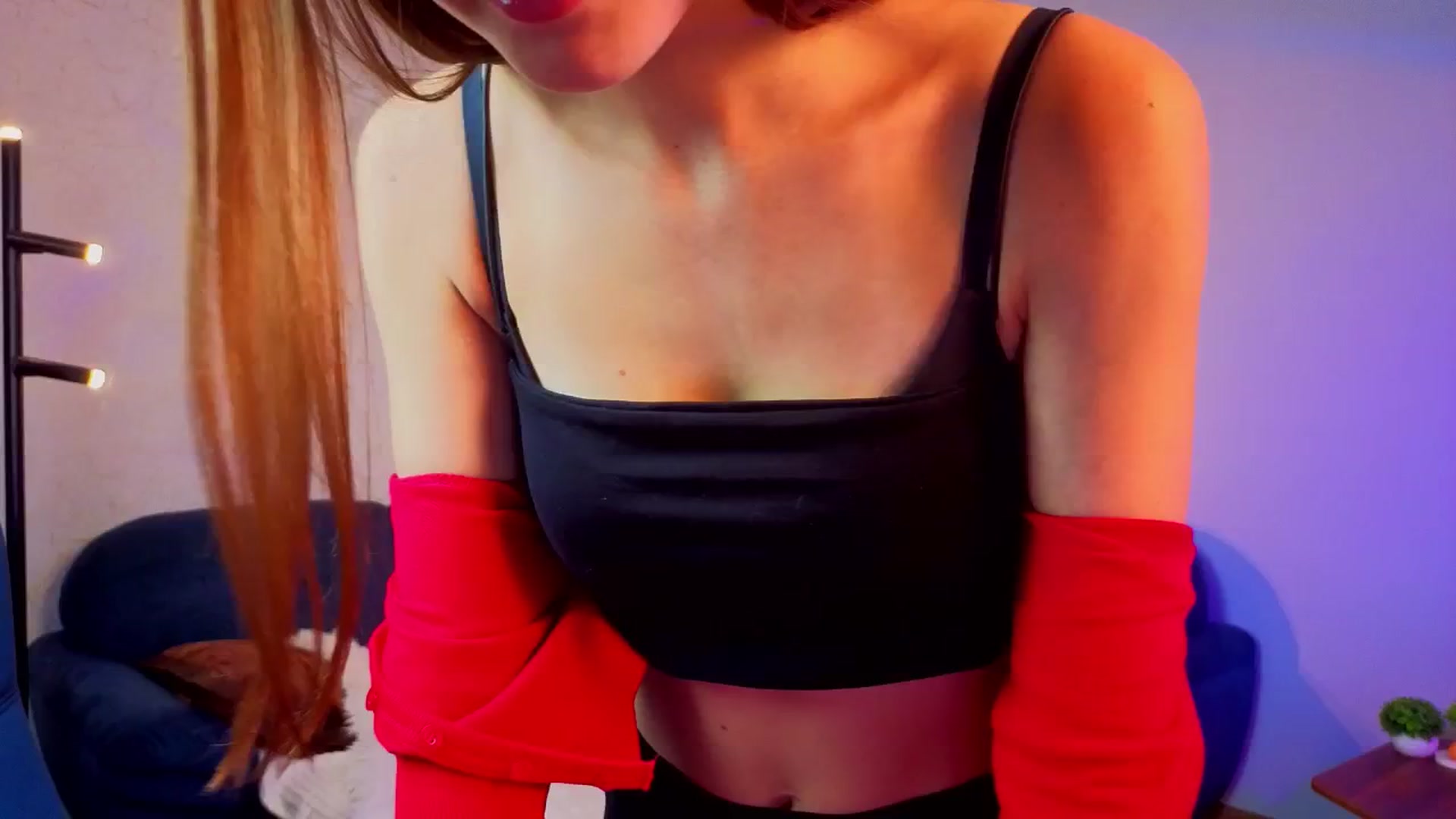 Gallery image thumbnail from AnnaHoney's myfreecams stream on, 12/26/2025, 08:10 image 16 of 20