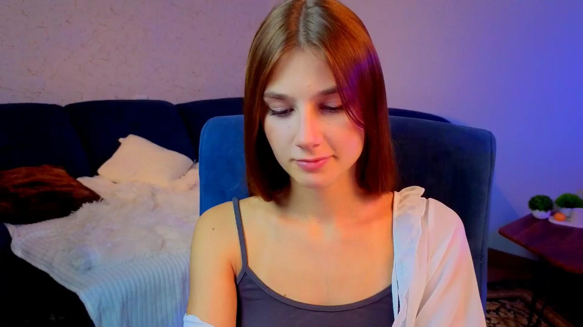 Gallery image thumbnail from AnnaHoney's myfreecams stream on, 12/27/2025, 08:10 image 14 of 20