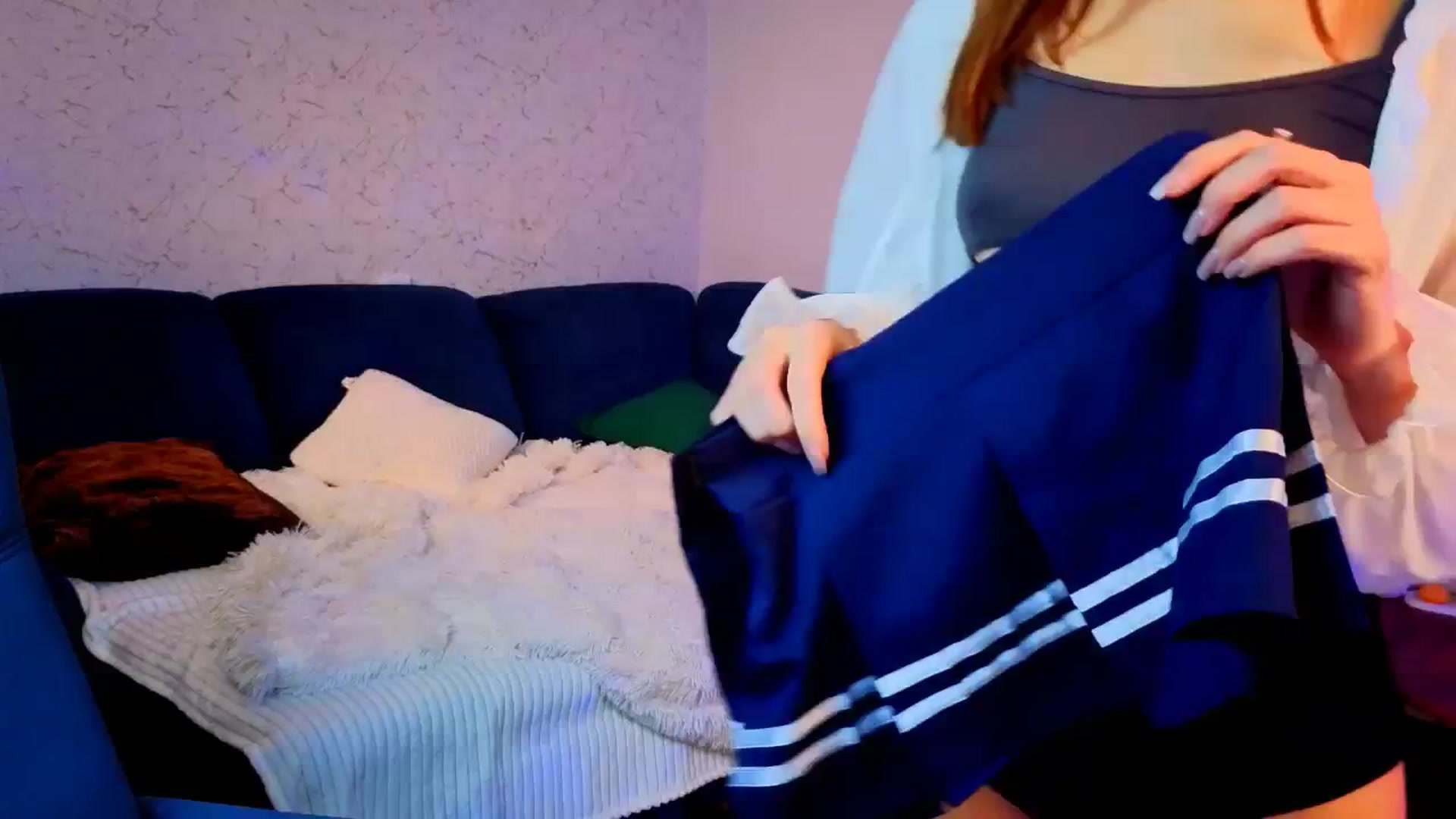 Gallery image thumbnail from AnnaHoney's myfreecams stream on, 12/27/2025, 08:10 image 6 of 20