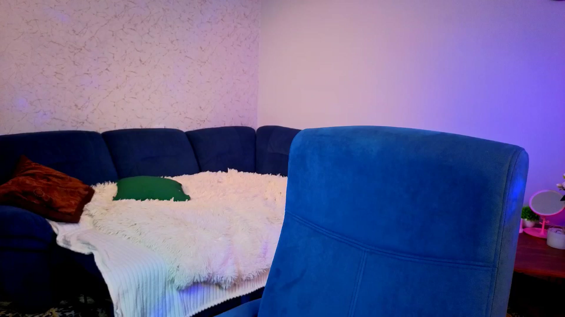 Gallery image thumbnail from AnnaHoney's myfreecams stream on, 12/28/2025, 09:45 image 8 of 20