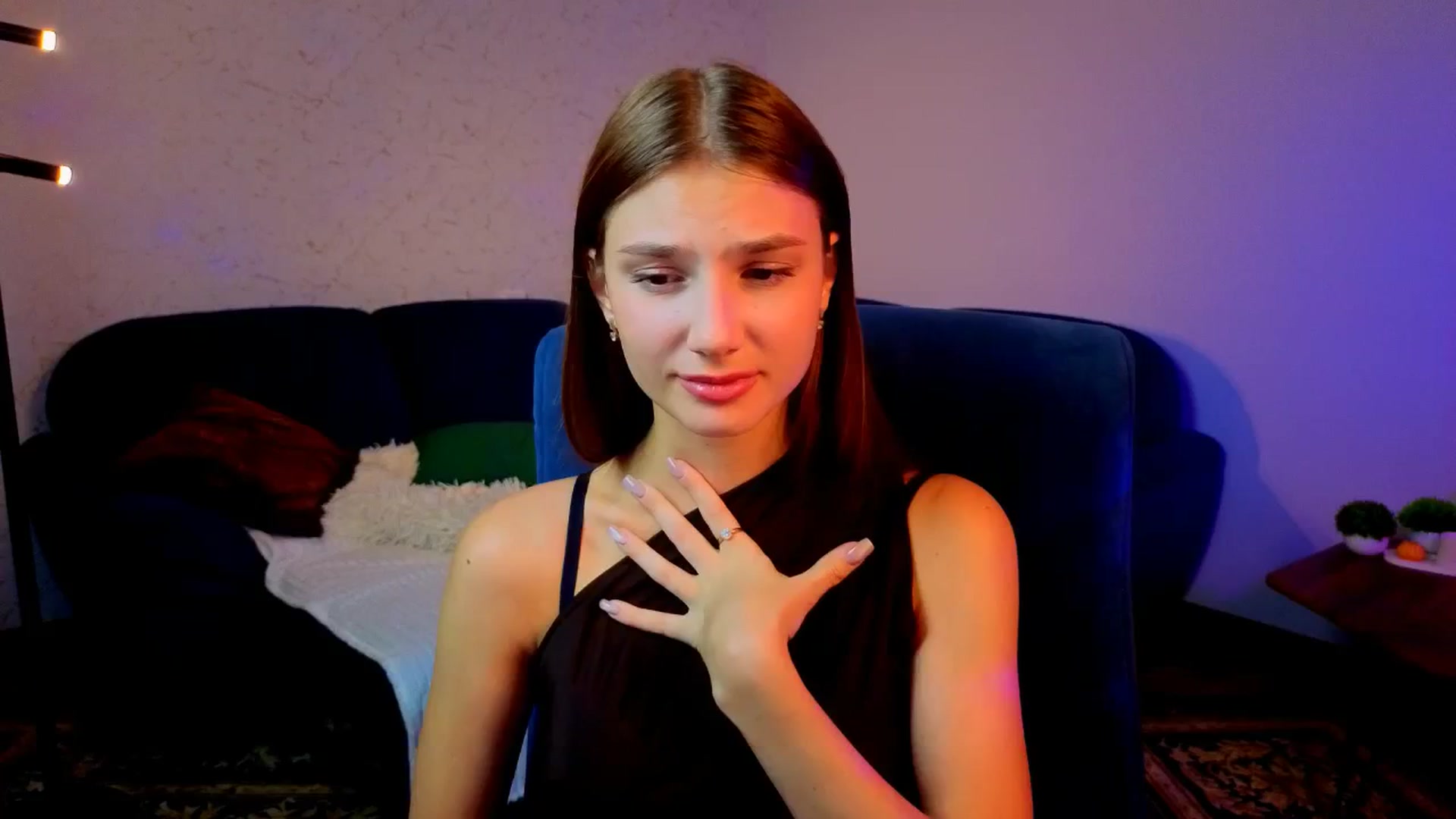 Gallery image thumbnail from AnnaHoney's myfreecams stream on, 12/28/2025, 11:26 image 15 of 20