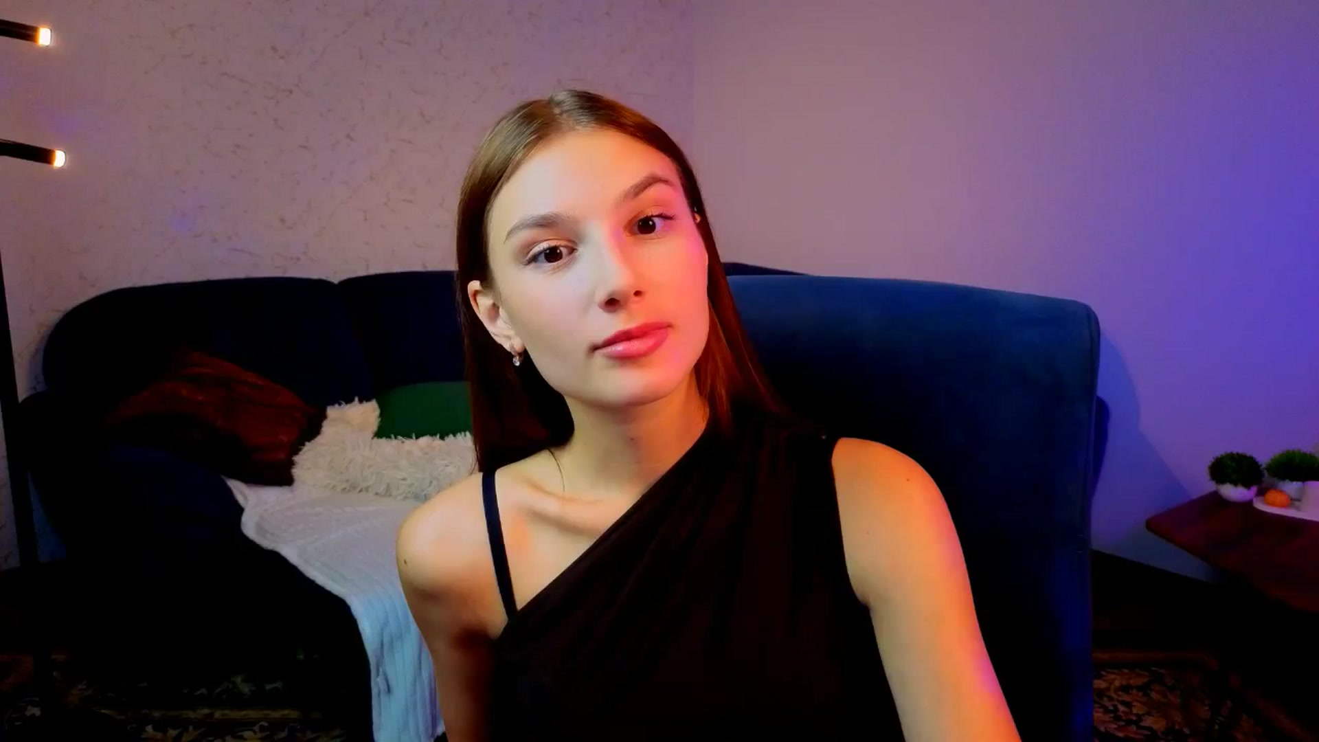 Gallery image thumbnail from AnnaHoney's myfreecams stream on, 12/28/2025, 11:26 image 2 of 20