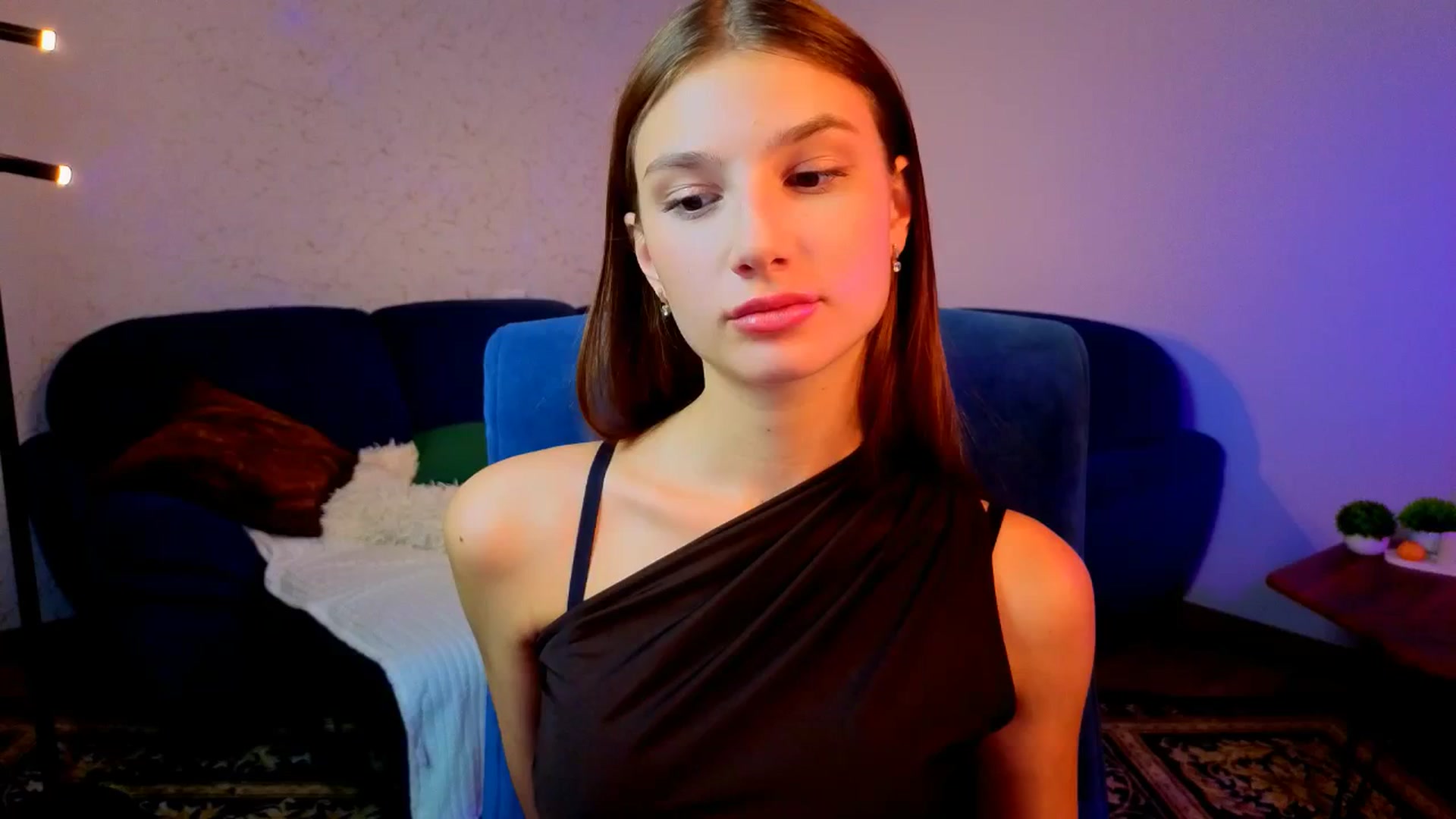 Gallery image thumbnail from AnnaHoney's myfreecams stream on, 12/28/2025, 11:26 image 12 of 20