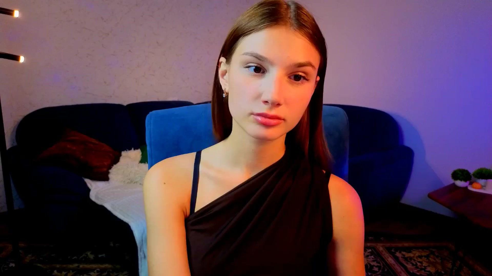 Gallery image thumbnail from AnnaHoney's myfreecams stream on, 12/28/2025, 11:26 image 10 of 20