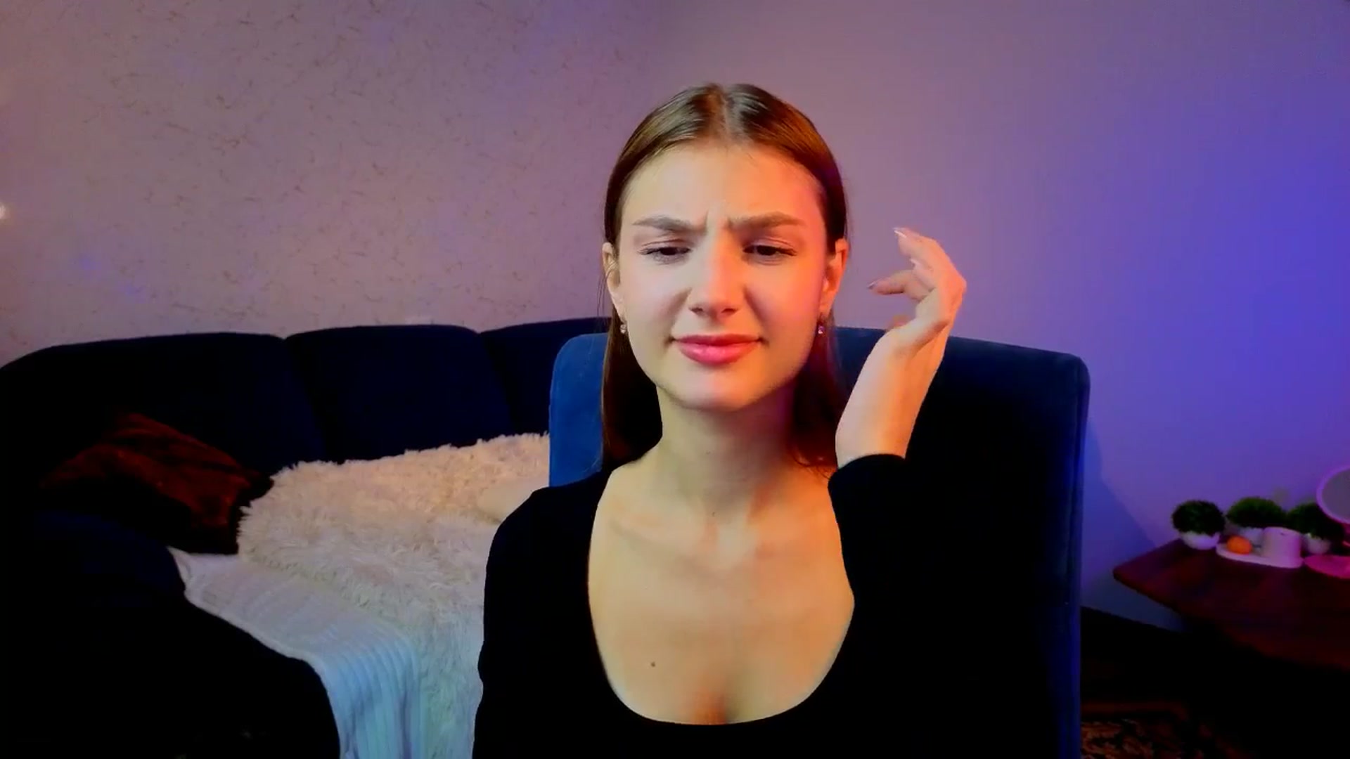 Gallery image thumbnail from AnnaHoney's myfreecams stream on, 12/30/2025, 04:36 image 3 of 20