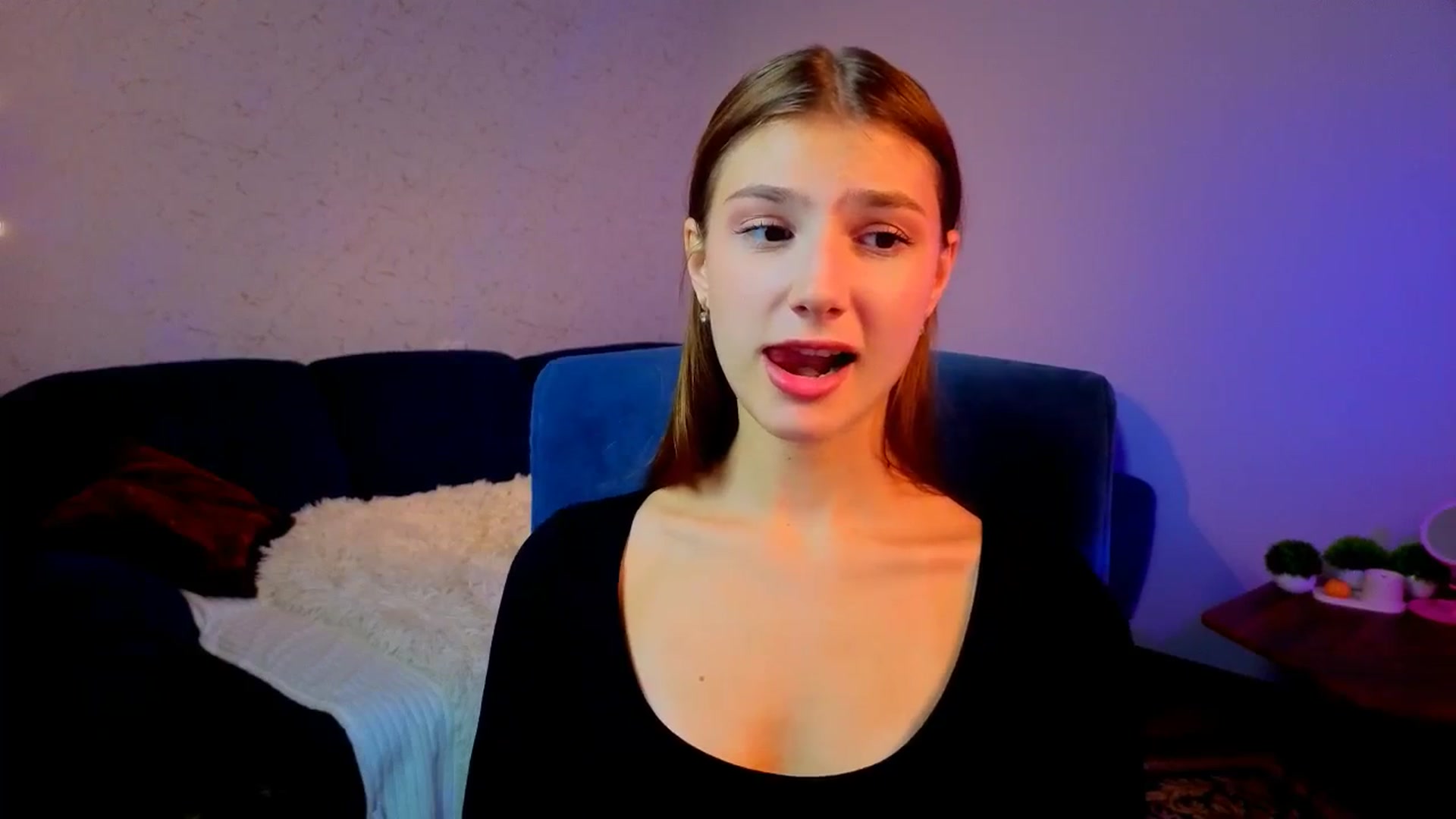 Gallery image thumbnail from AnnaHoney's myfreecams stream on, 12/30/2025, 04:36 image 4 of 20