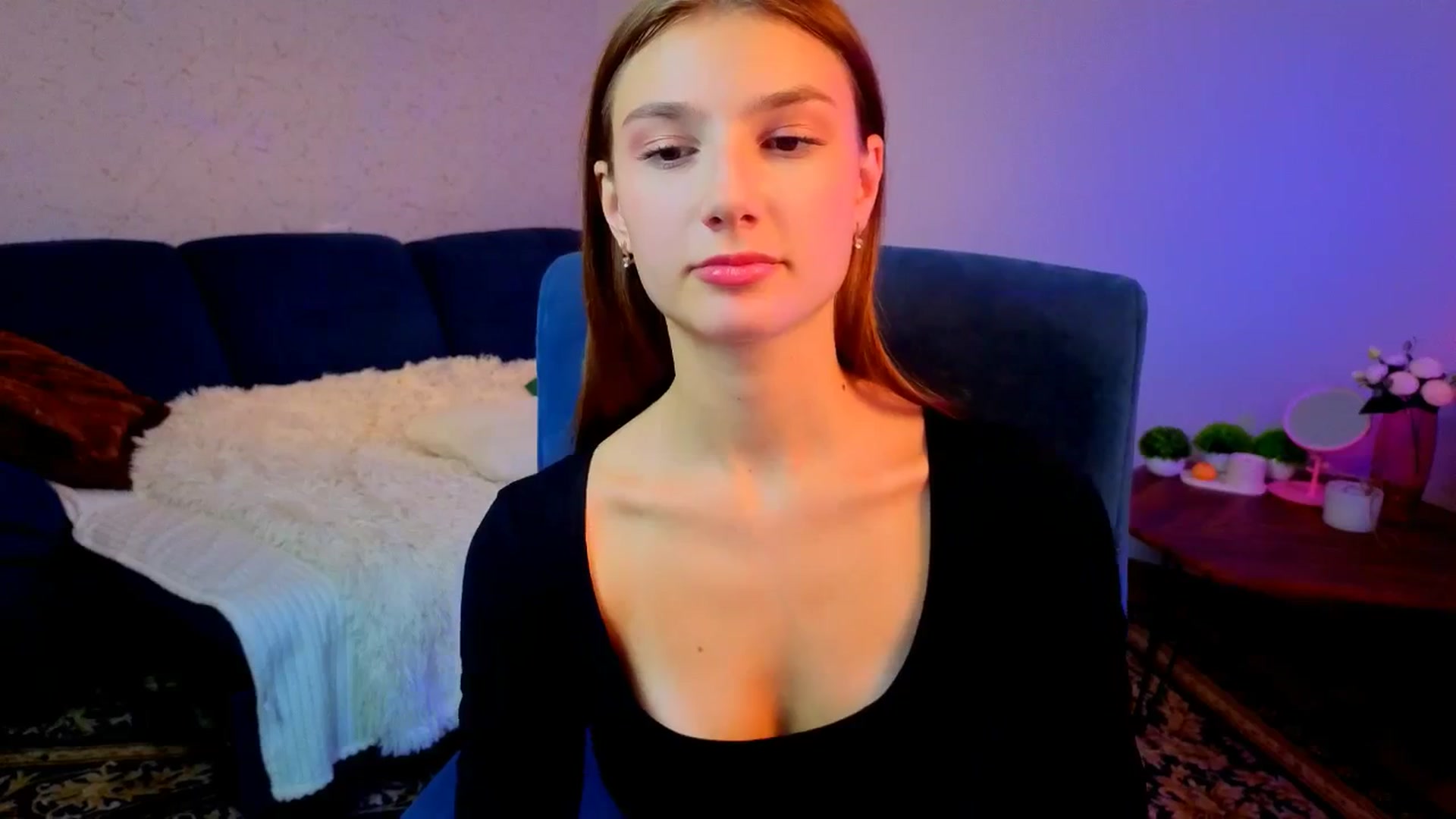Gallery image thumbnail from AnnaHoney's myfreecams stream on, 12/30/2025, 05:46 image 17 of 20