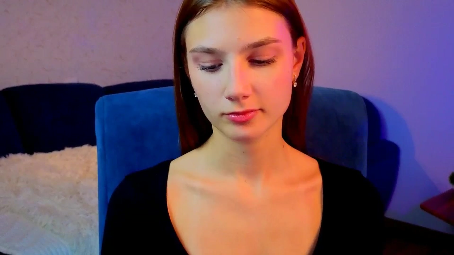 Gallery image thumbnail from AnnaHoney's myfreecams stream on, 12/30/2025, 05:46 image 3 of 20