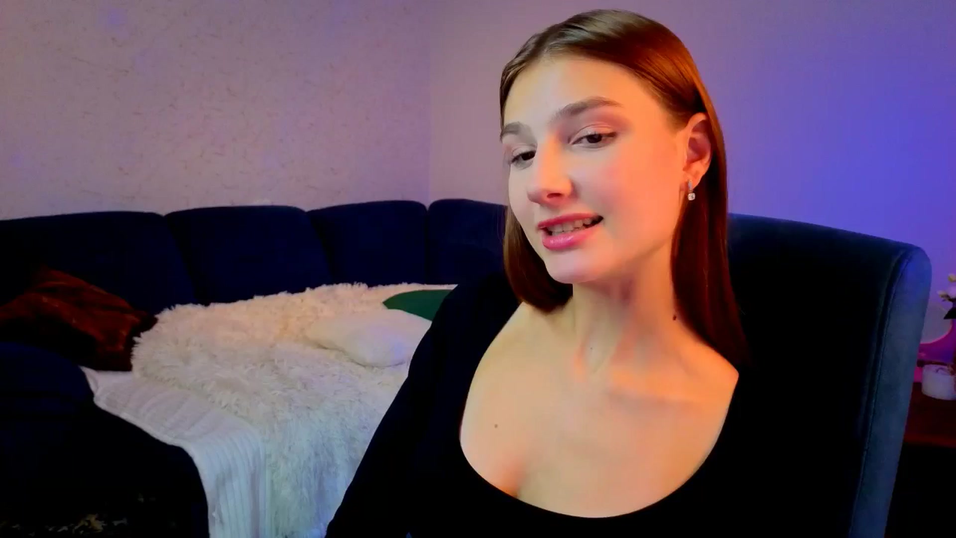 Gallery image thumbnail from AnnaHoney's myfreecams stream on, 12/30/2025, 05:46 image 12 of 20