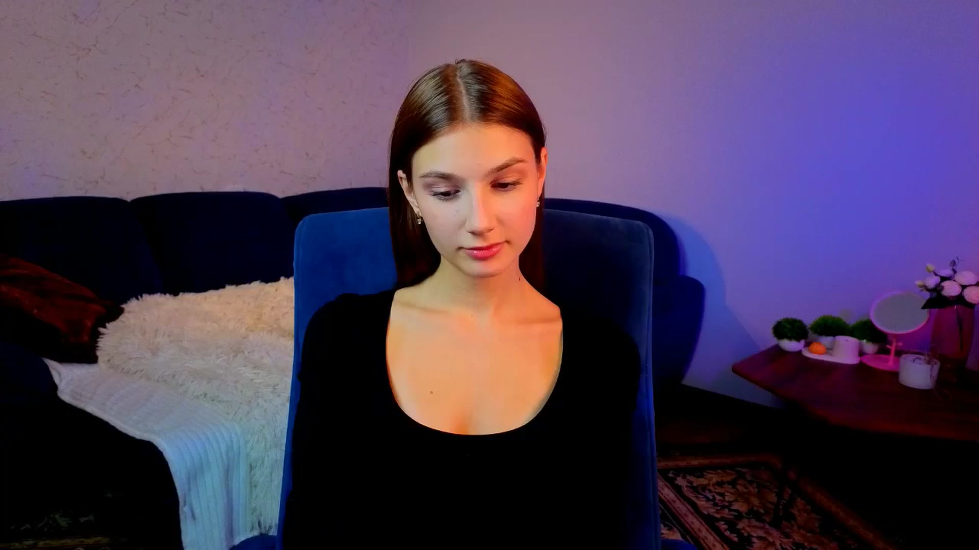 Gallery image thumbnail from AnnaHoney's myfreecams stream on, 12/30/2025, 07:37 image 5 of 20