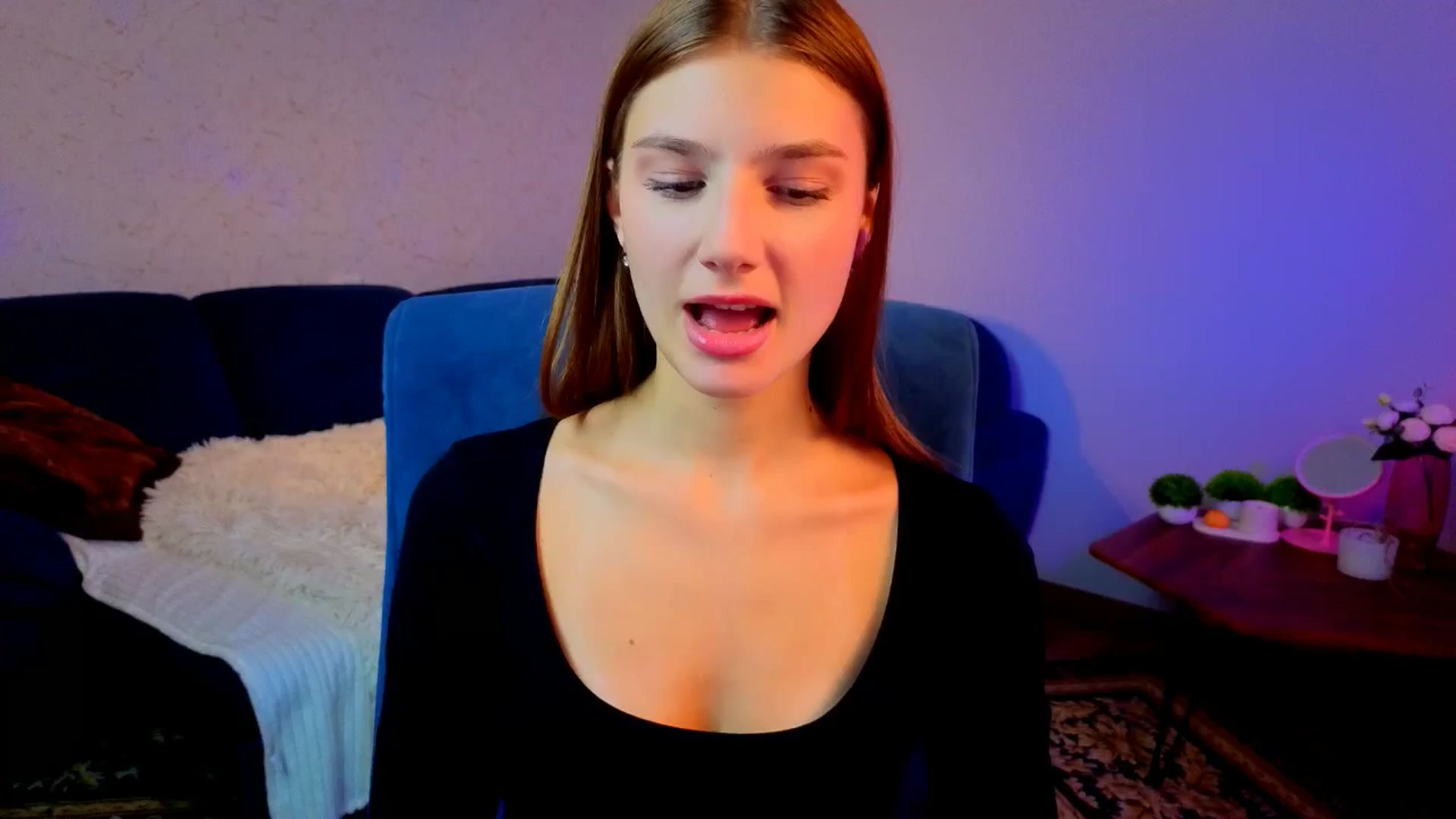 Gallery image thumbnail from AnnaHoney's myfreecams stream on, 12/30/2025, 07:37 image 13 of 20